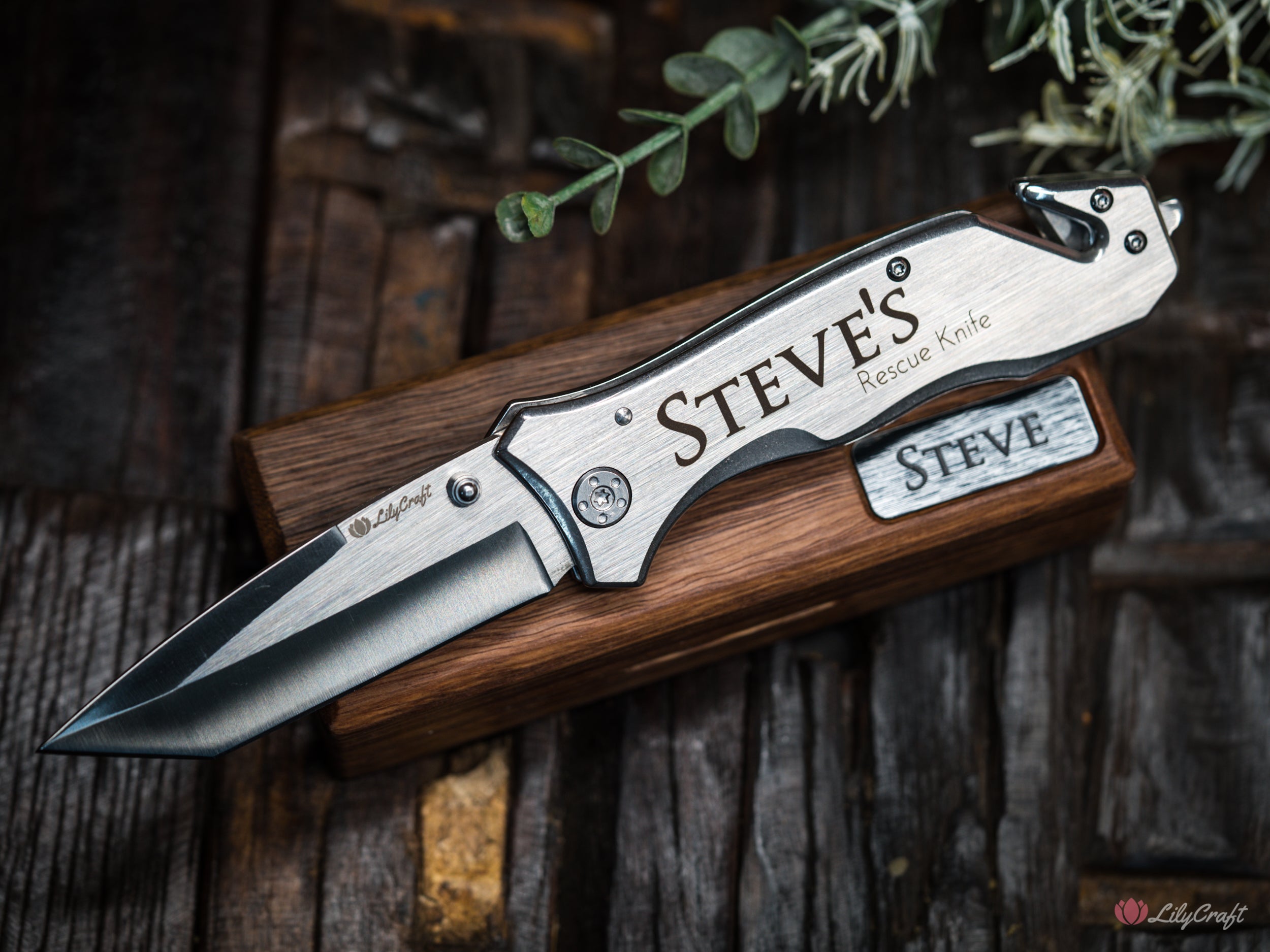Personalised Rescue Pocket Knife with Custom Engraved Wooden Box