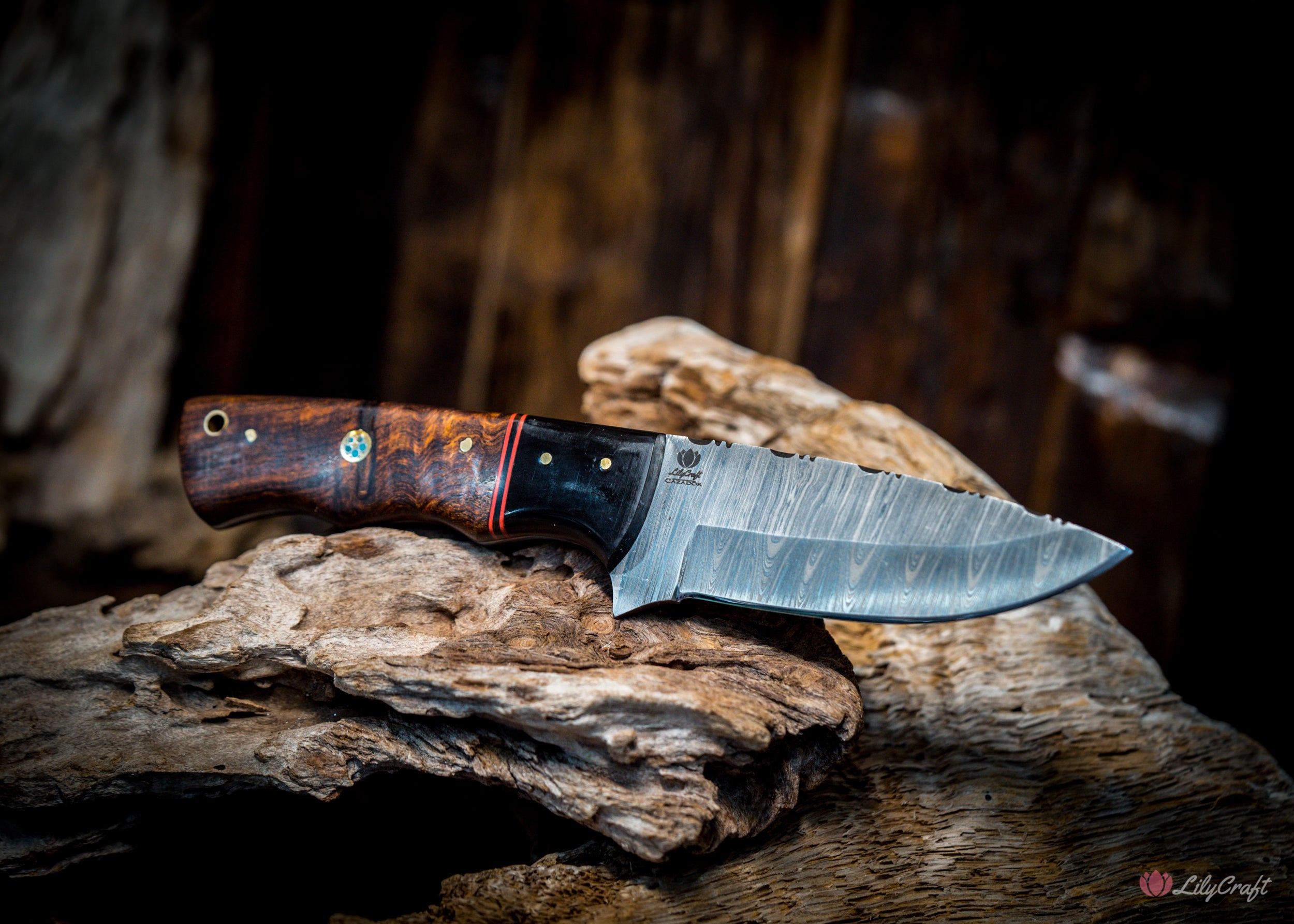 Unique Personalized Damascus Hunting Knife
