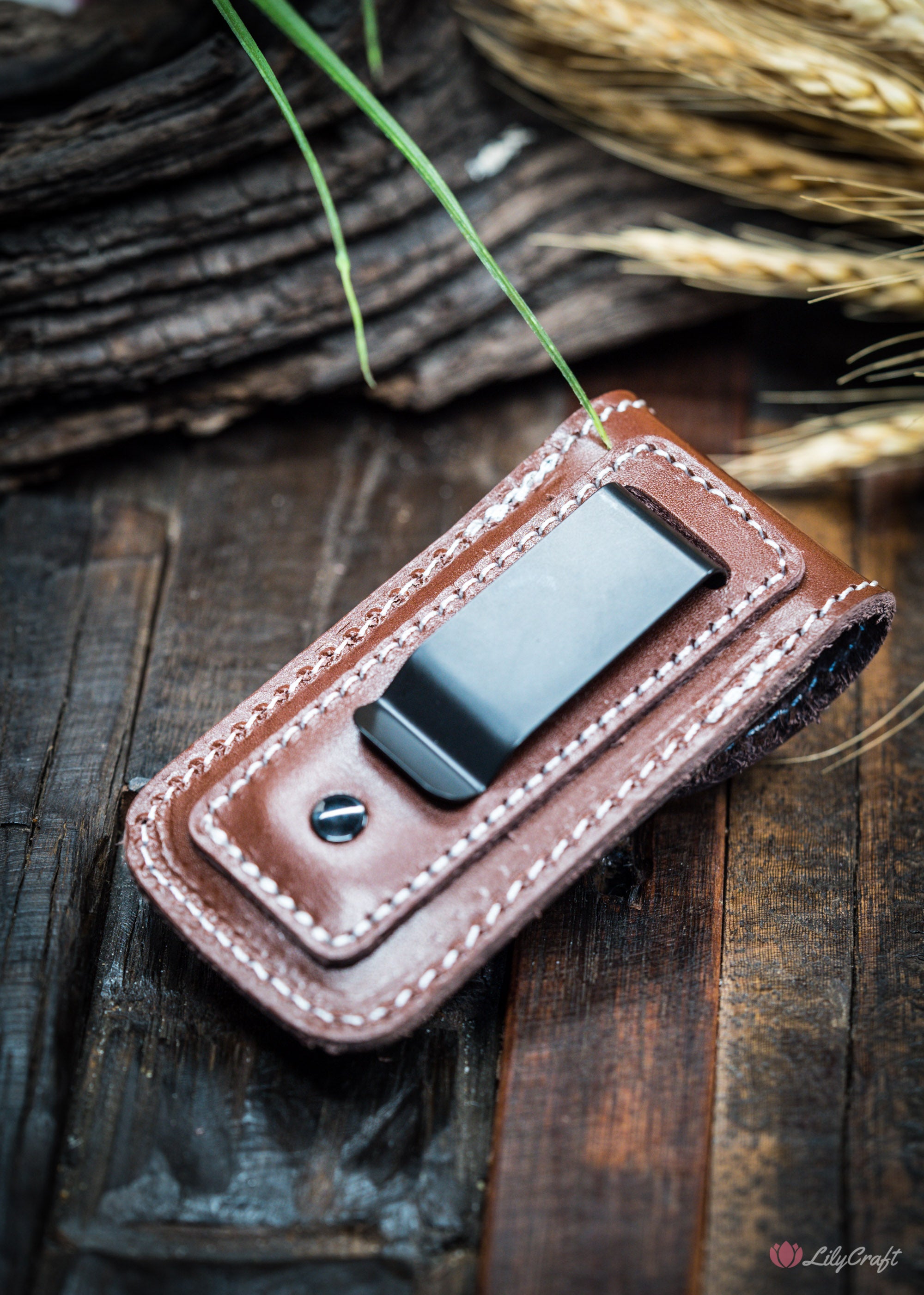 handmade-leather-pocket-knife-pouch