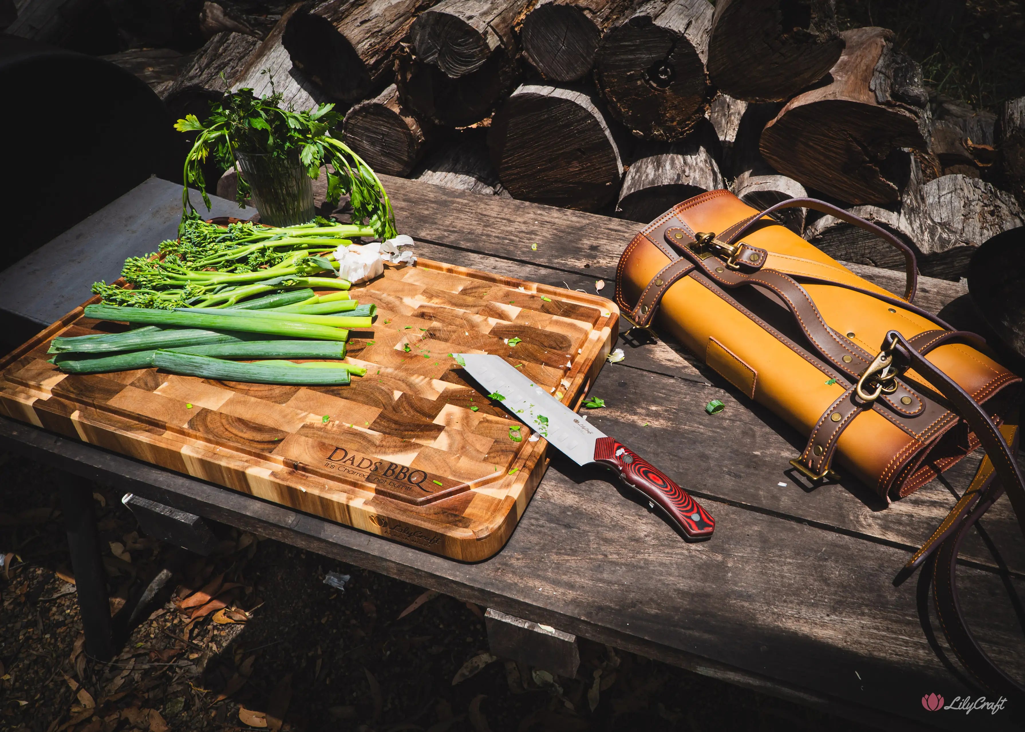 XL meat resting board with pouring corner spout