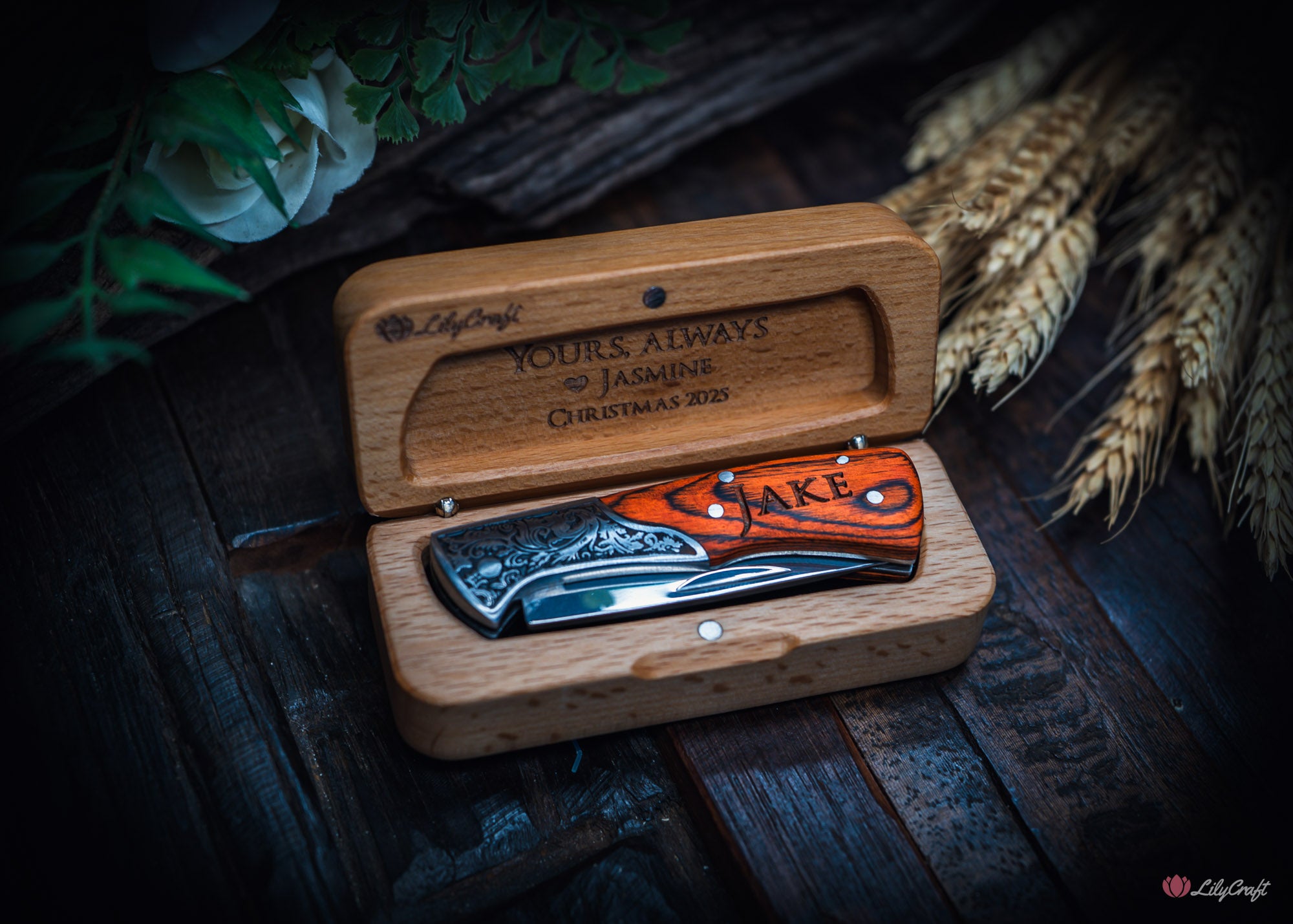 Personalised gentlemans knife set with engraved beechwood box