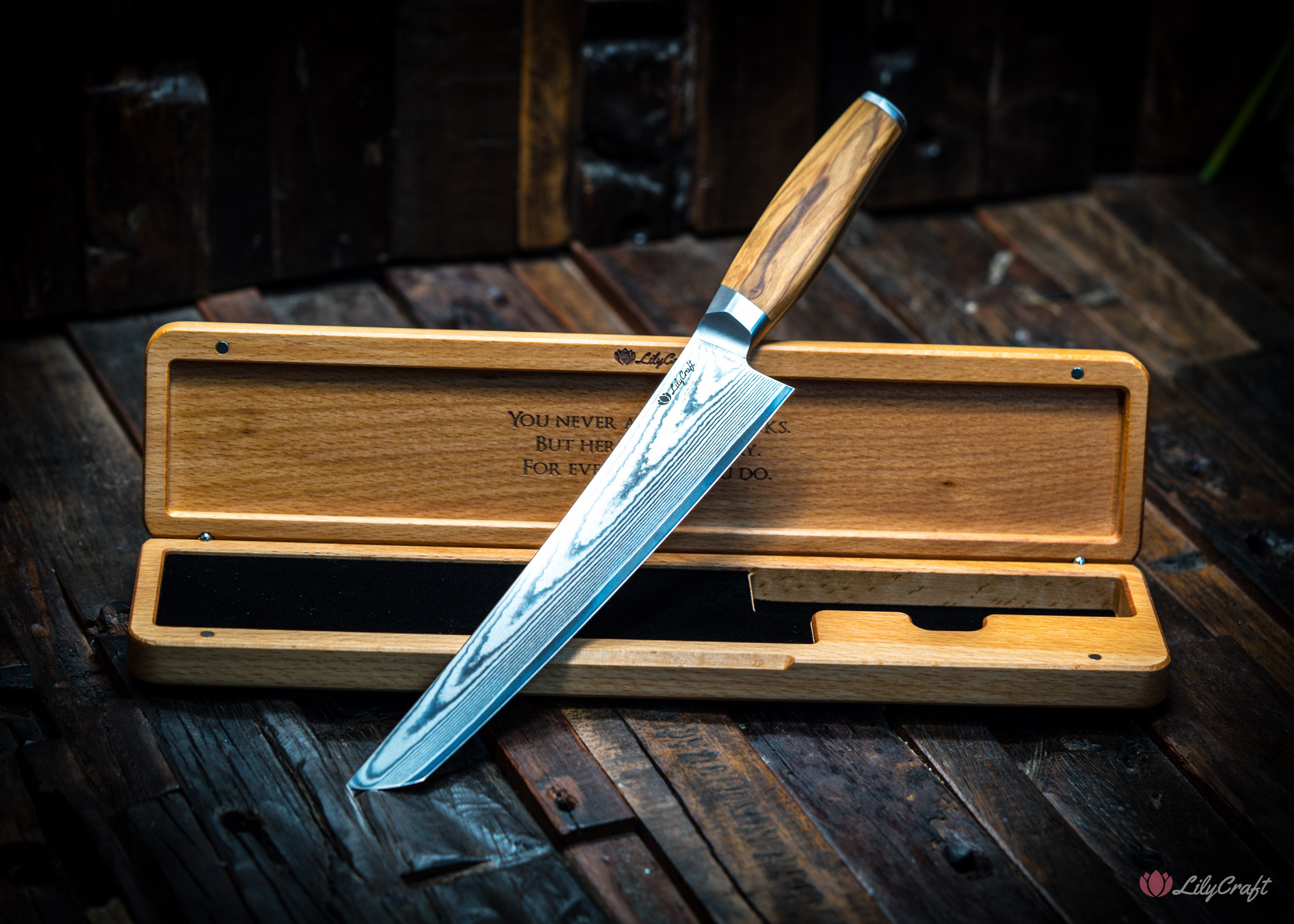 Personalised roast carving knife in timber box