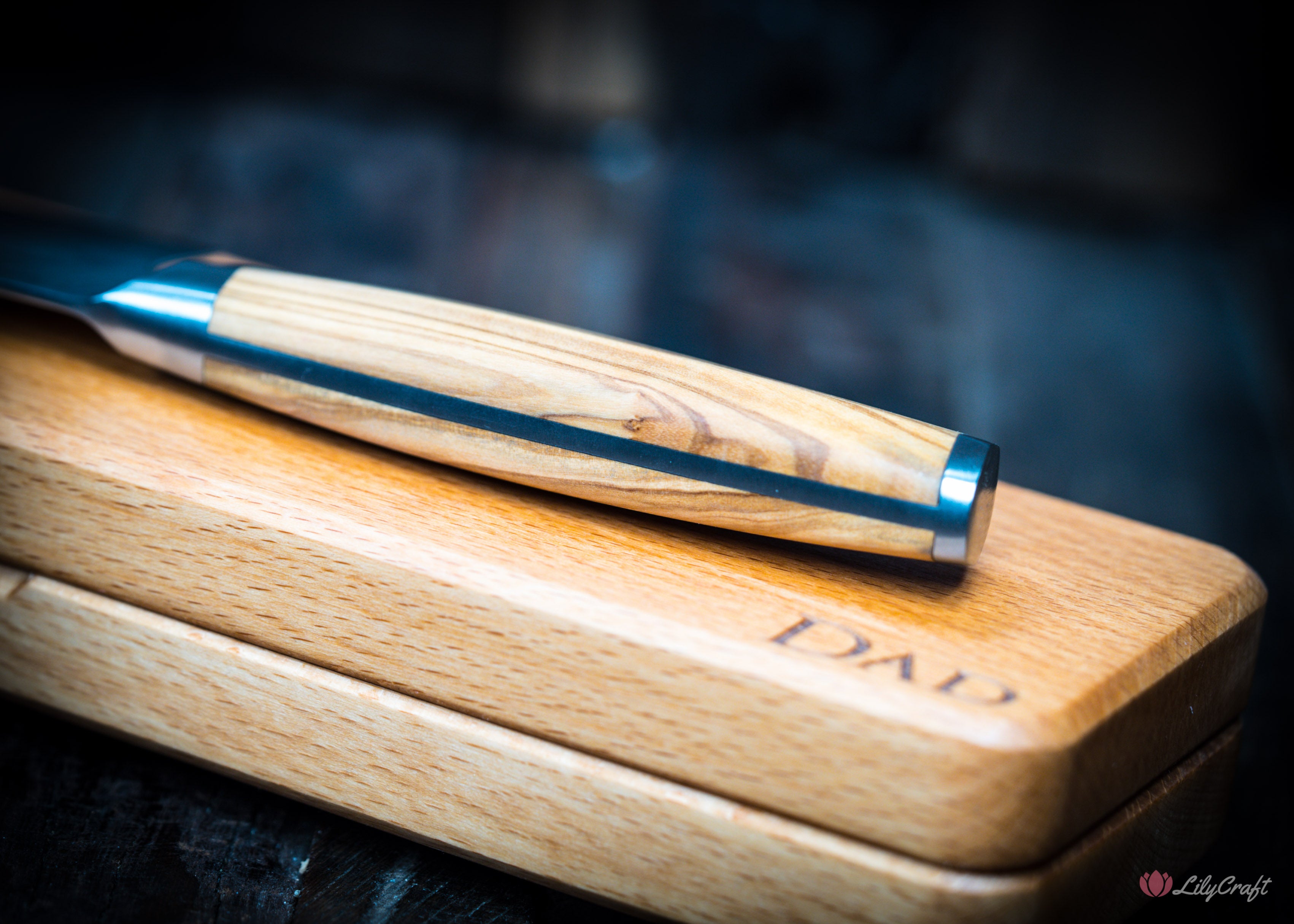 High-end Santoku knife for chopping vegetables and meat