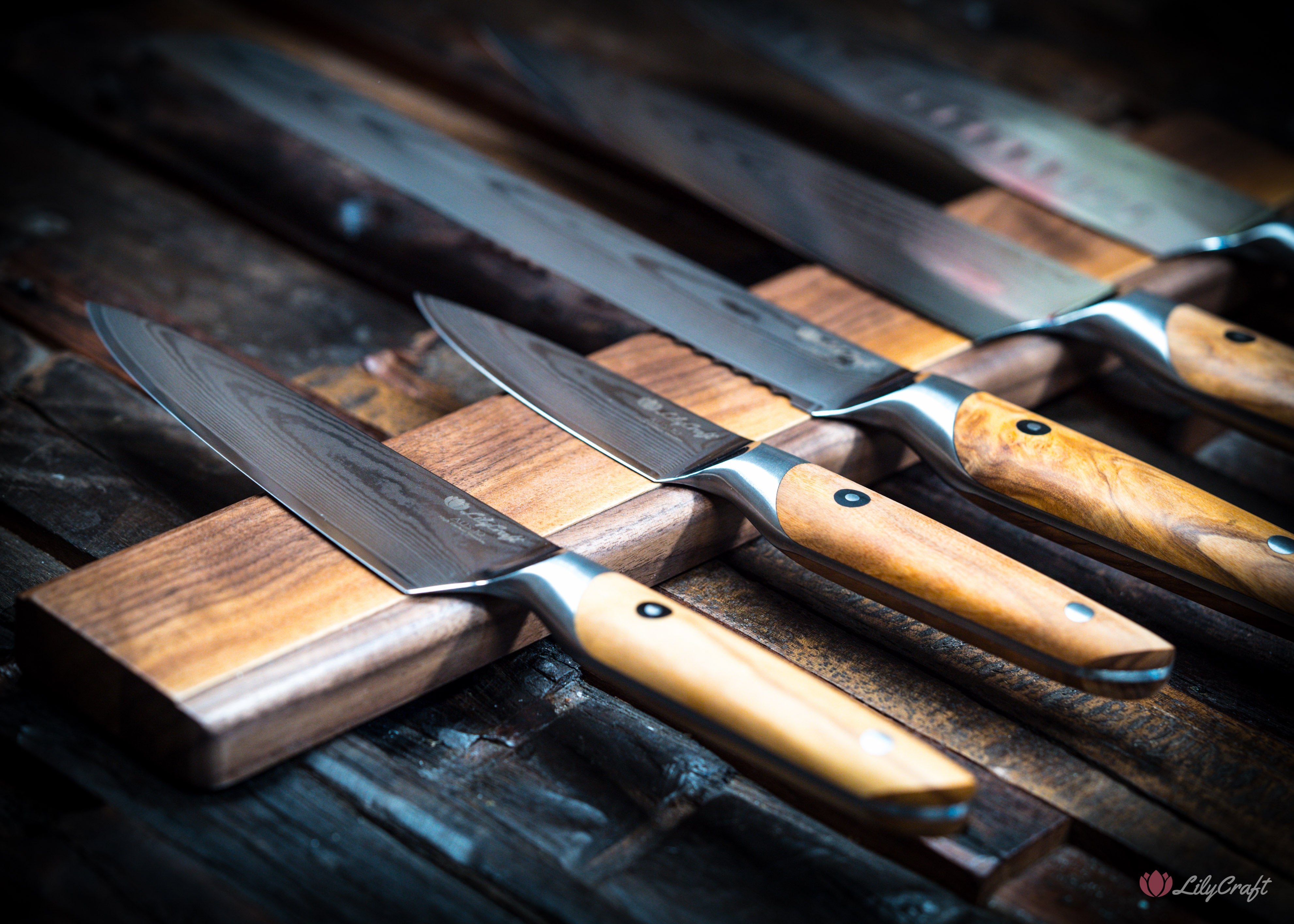 Magnetic knife wall mount personalised gift