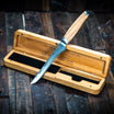 Gift-worthy knife for hunters and meat lovers