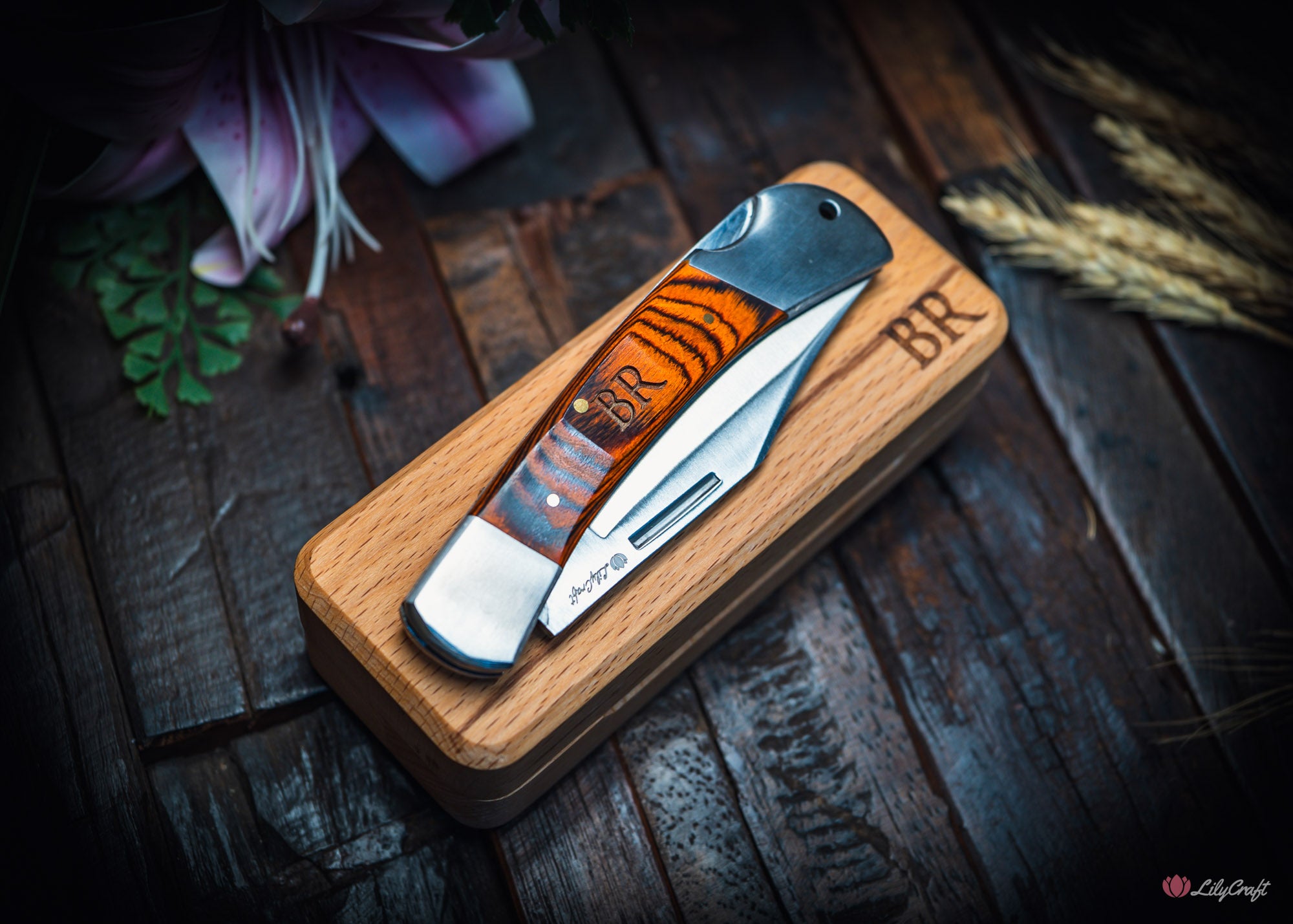 gentlemans folding knife gift idea for him