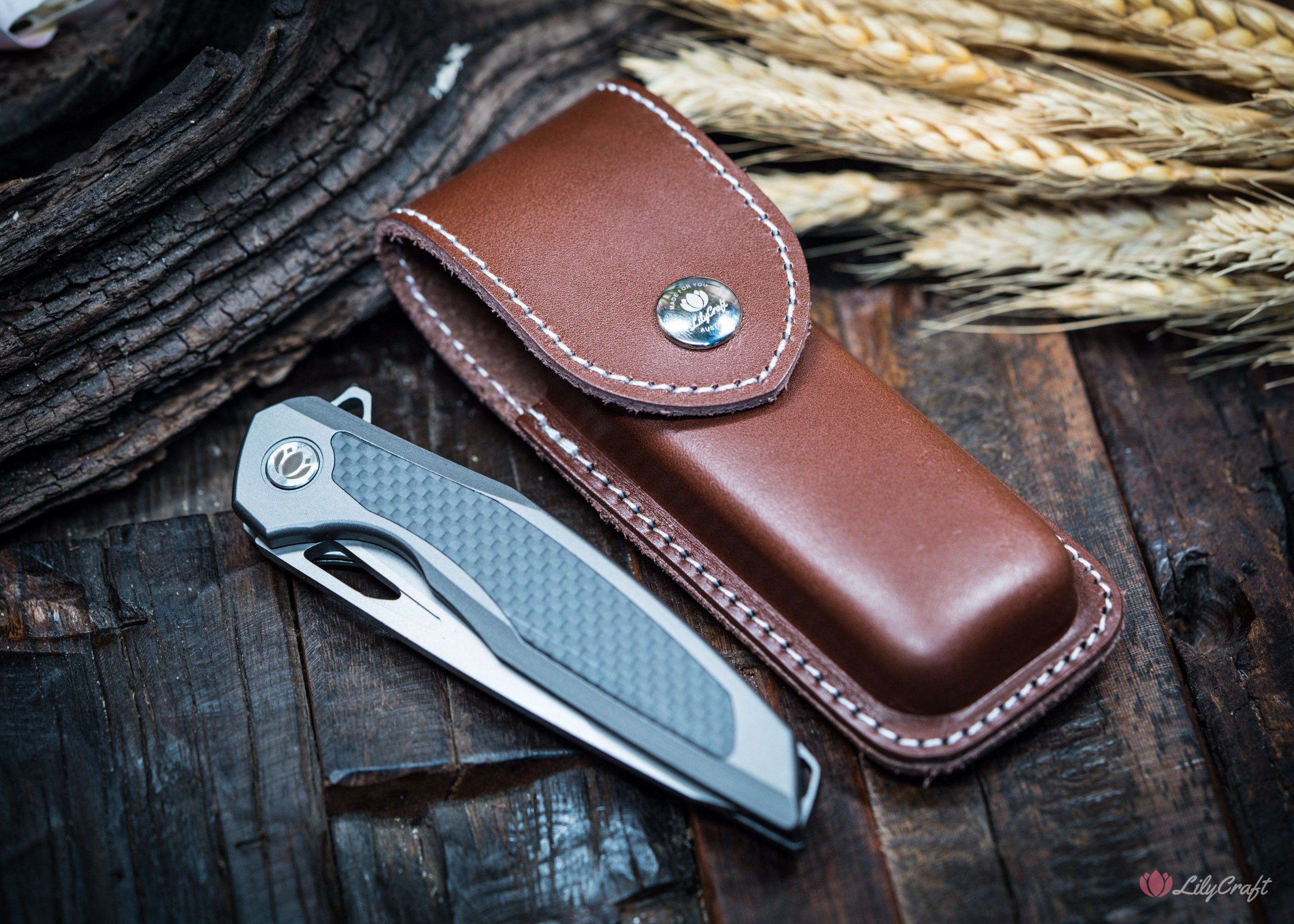 leather knife pouch for large folding knives