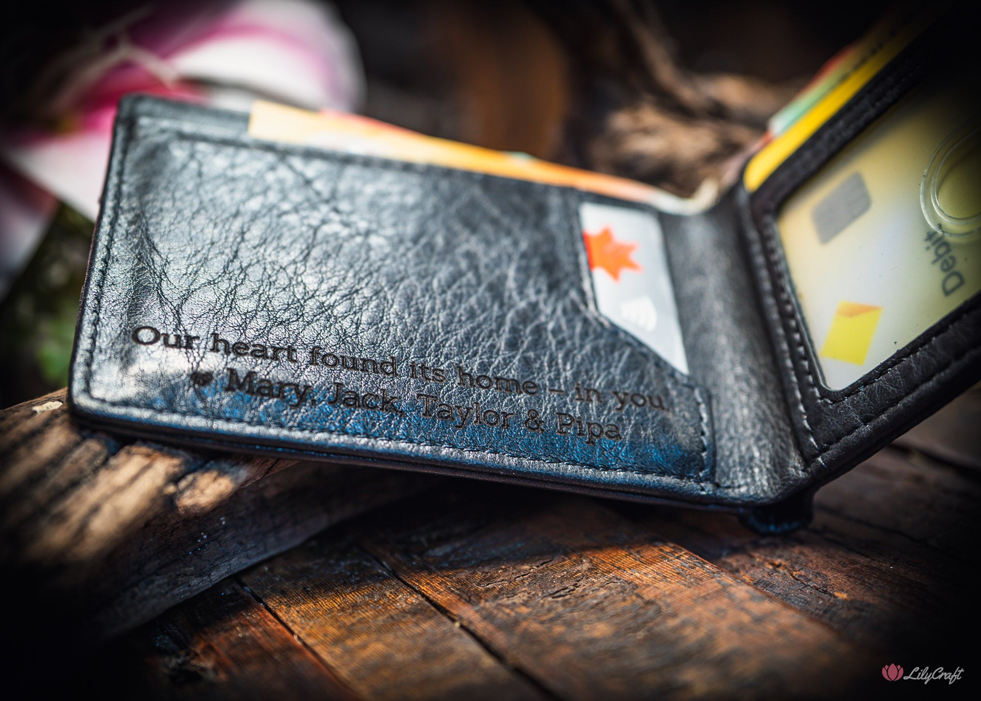 black men’s leather card wallet with id window