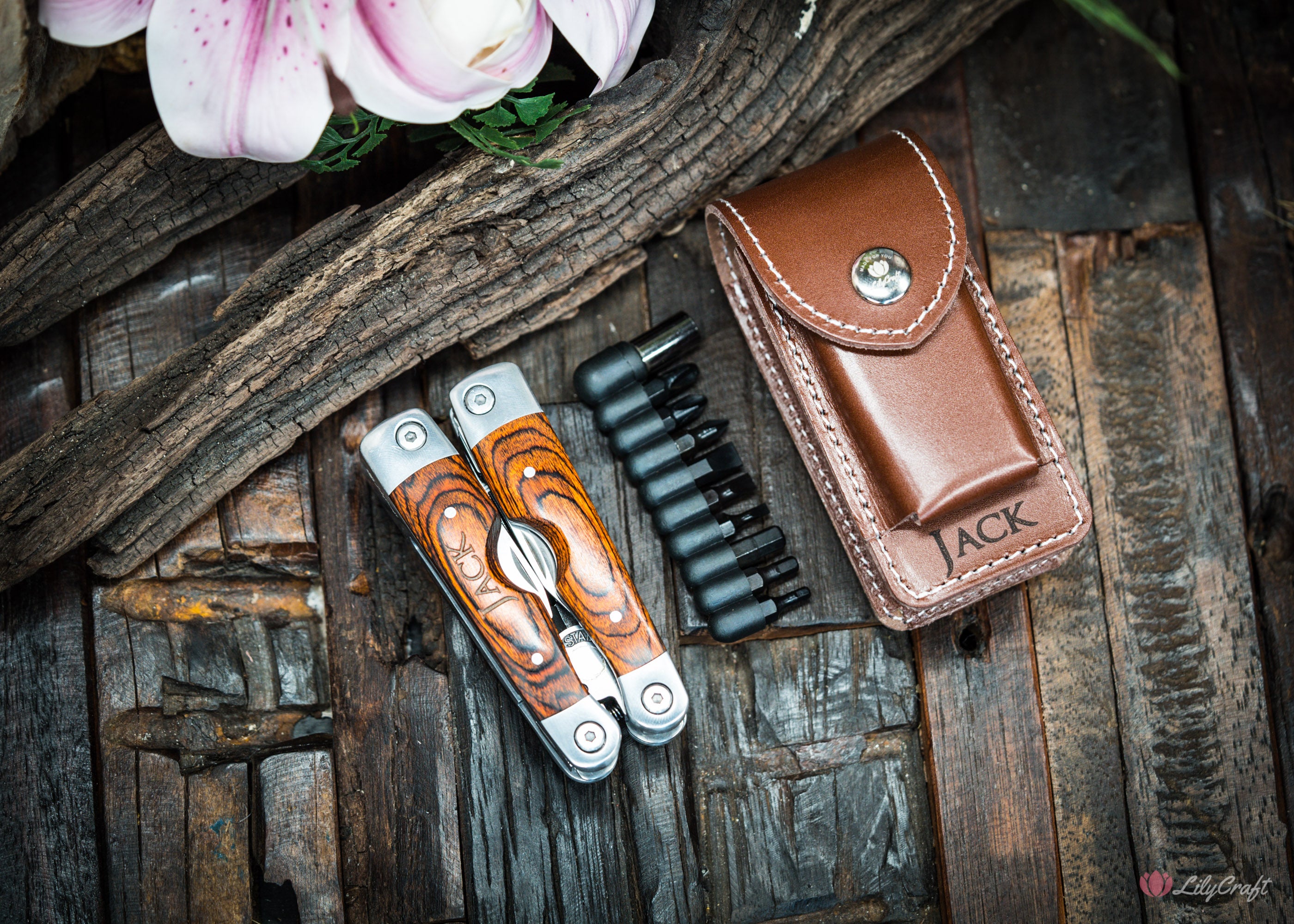 One Tool to Rule His Toolbox – Compact Multi Tool with Style