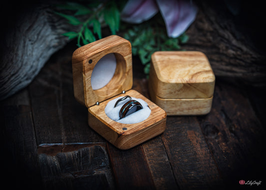 wedding ring box to fit wide bands