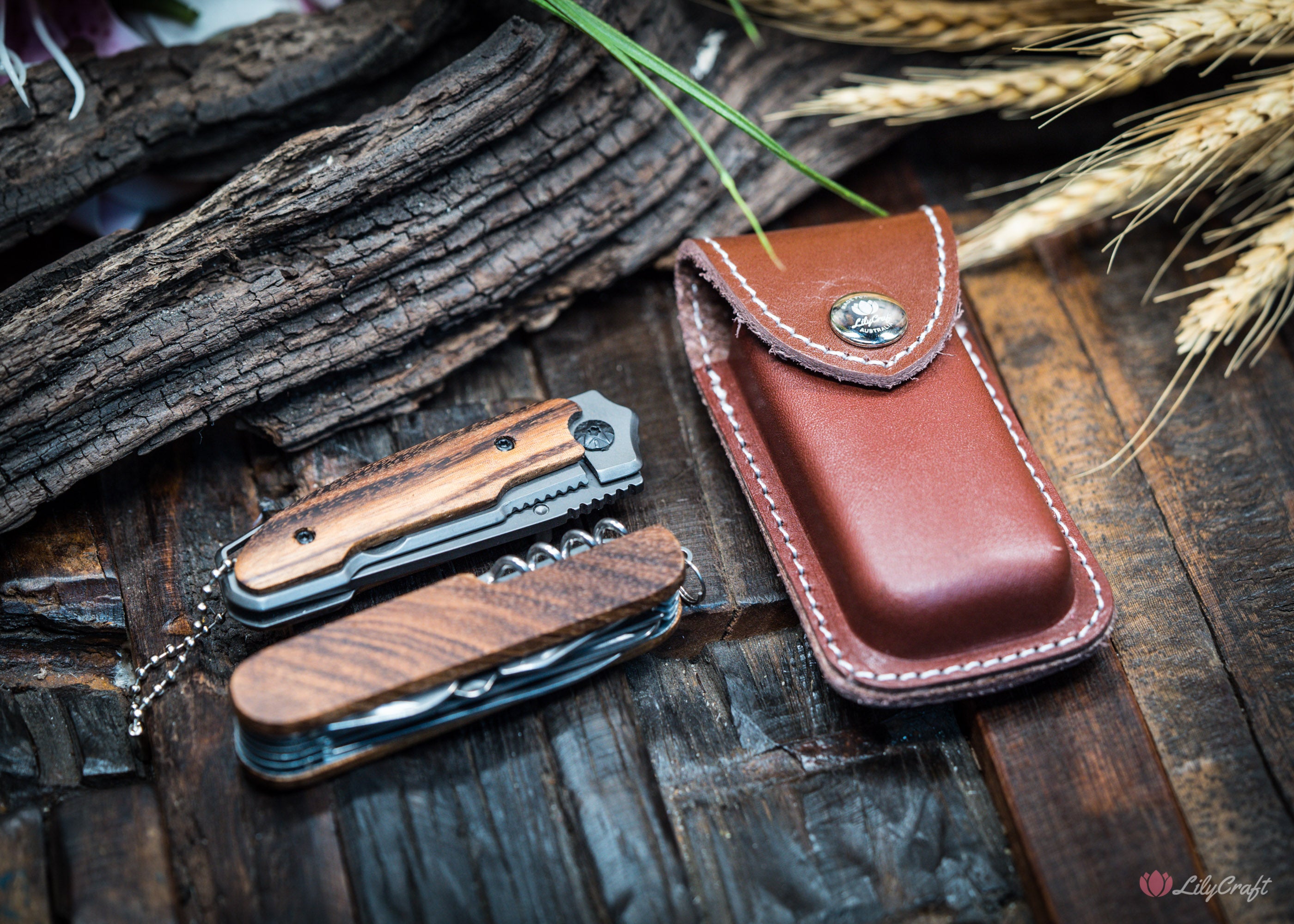 pouch for swiss army knives