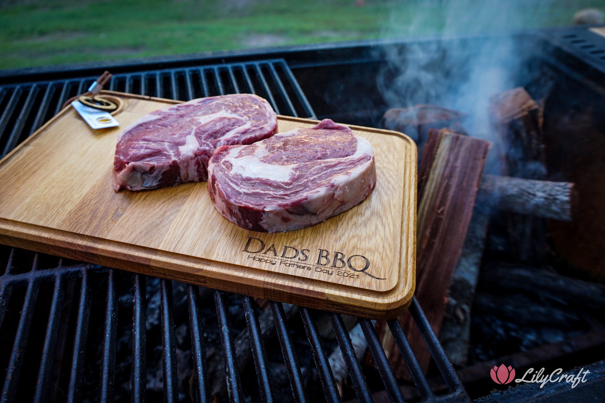 meat serving platter, cutting board with grooves, wood cutting board for meat,