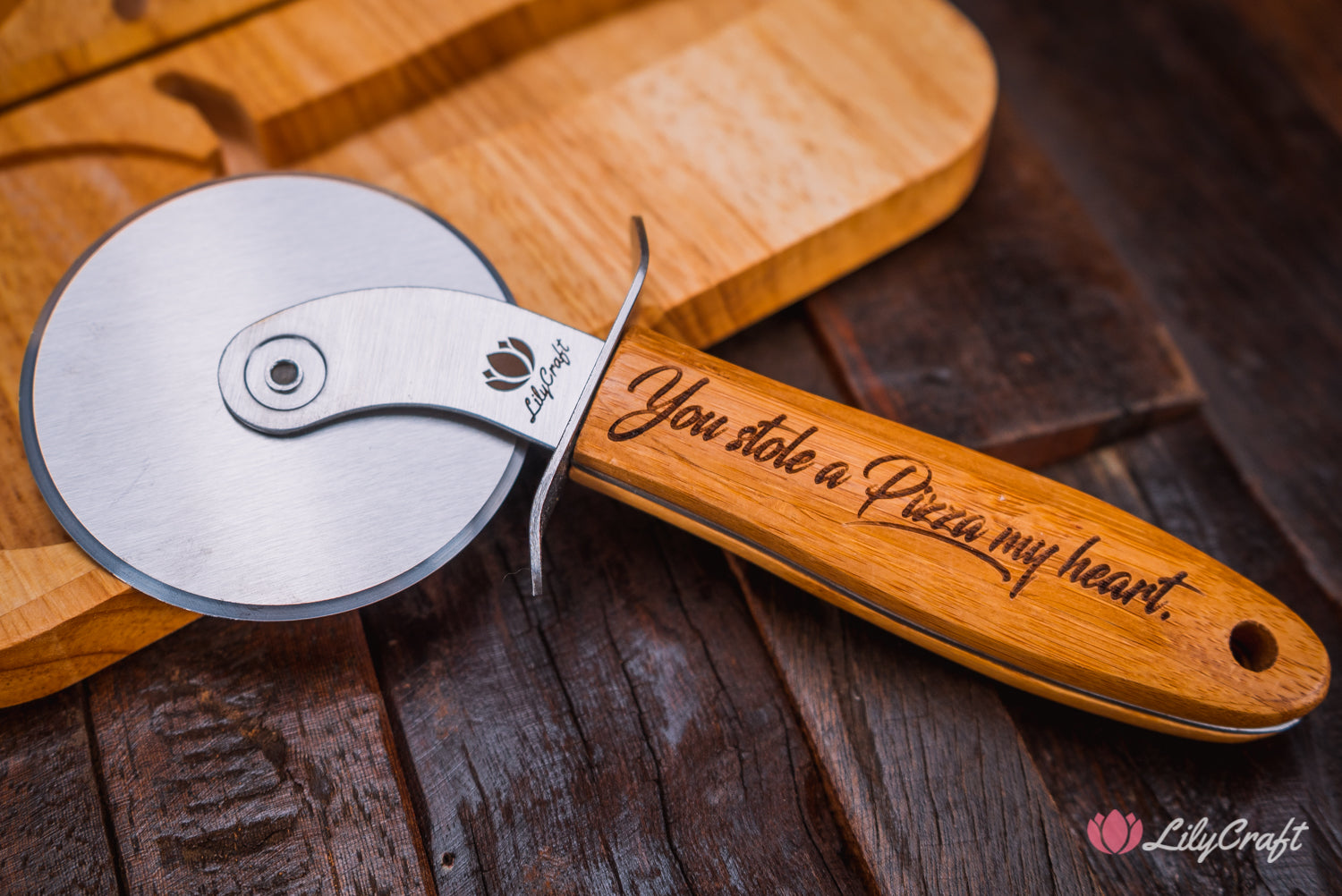 personalised wooden handle pizza cutter