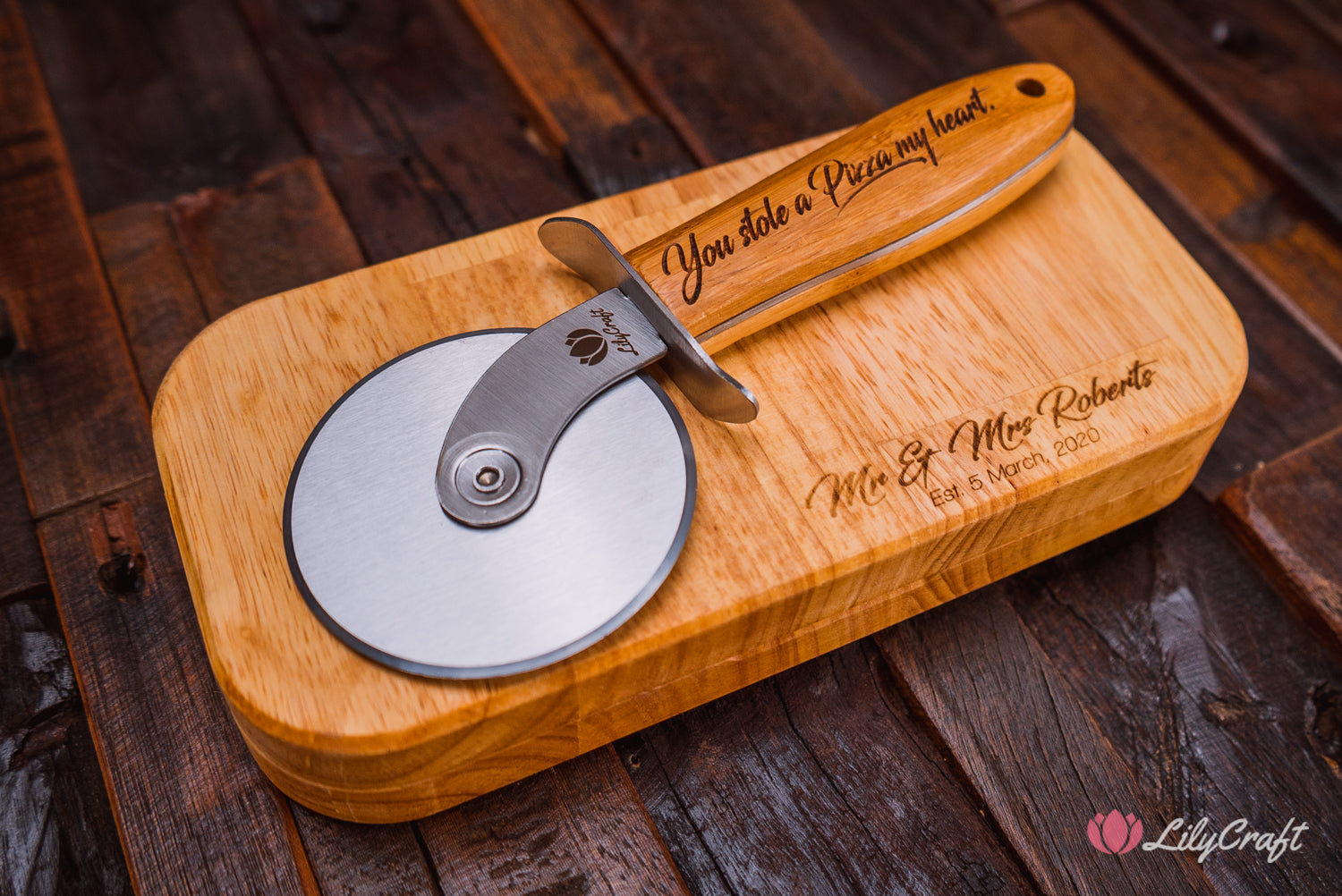 pizza cutter slicer wedding gift