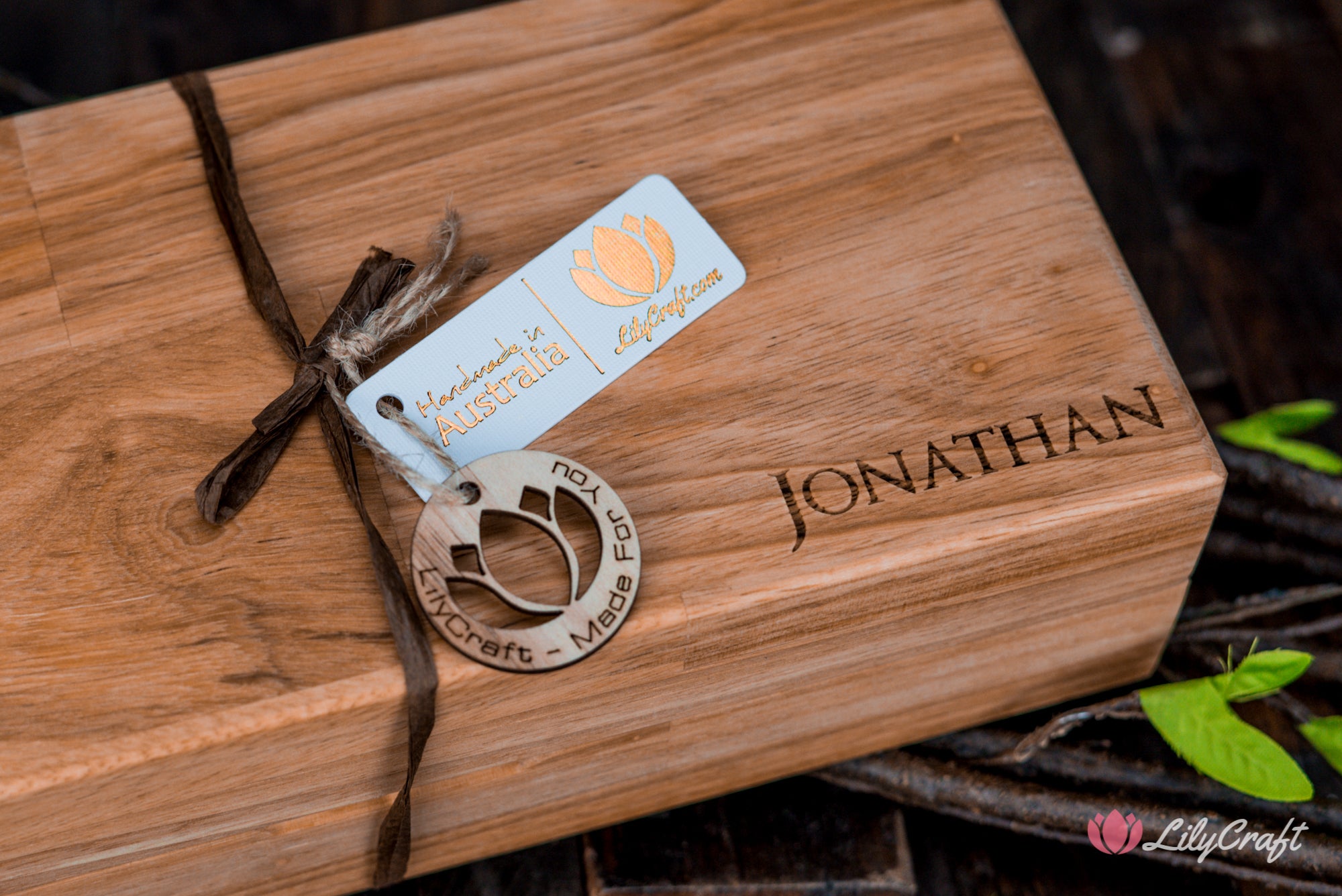 personalized gavel with gift box