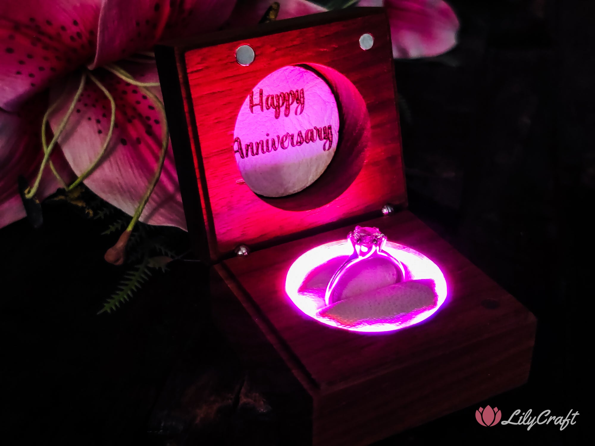 engagement ring box with light