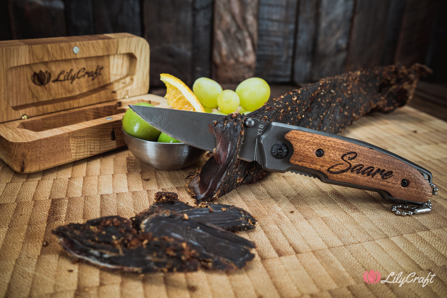 CUSTOM ENGRAVED POCKET KNIVES