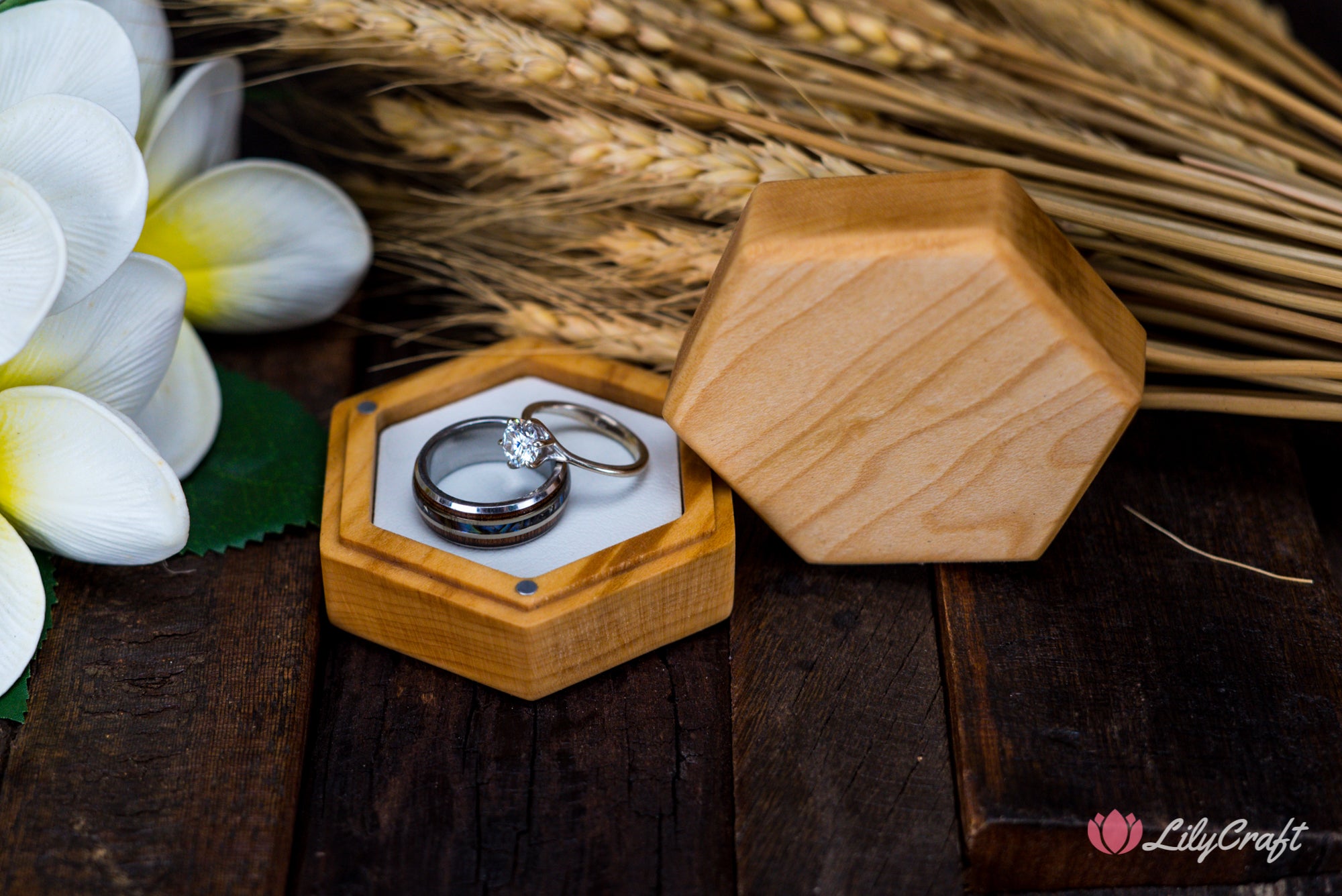 modern wedding ring box,