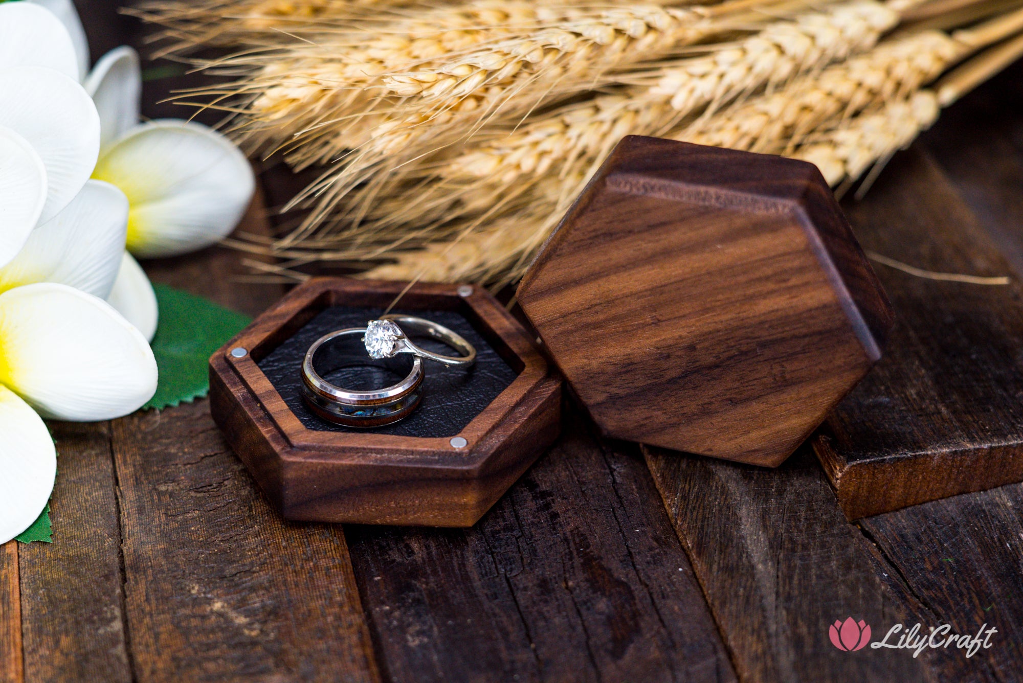 walnut ring box for photos