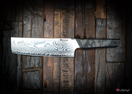 Japanese vegetable knife with Damascus-style blade