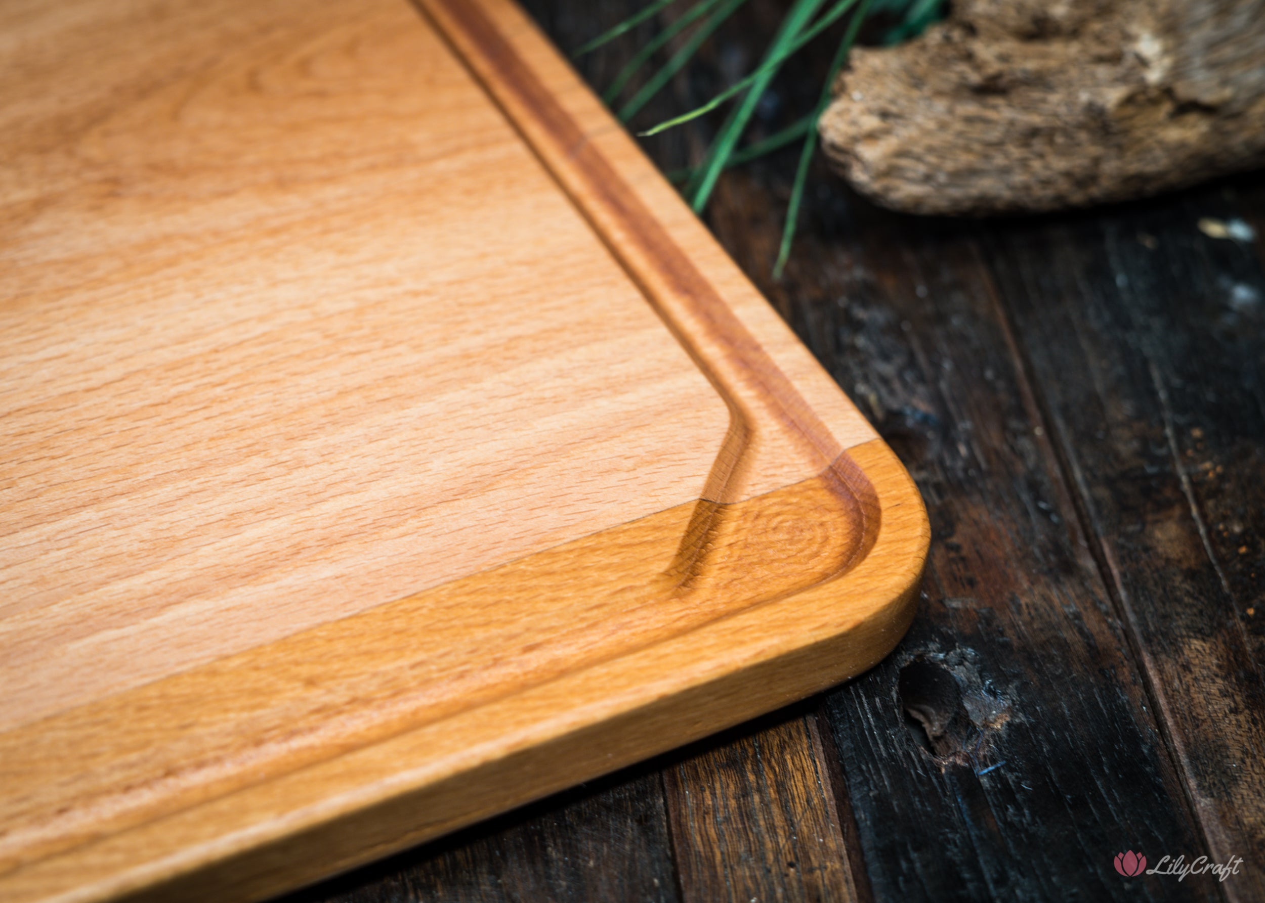 Carving Board with Juice Groove - Beech Wood