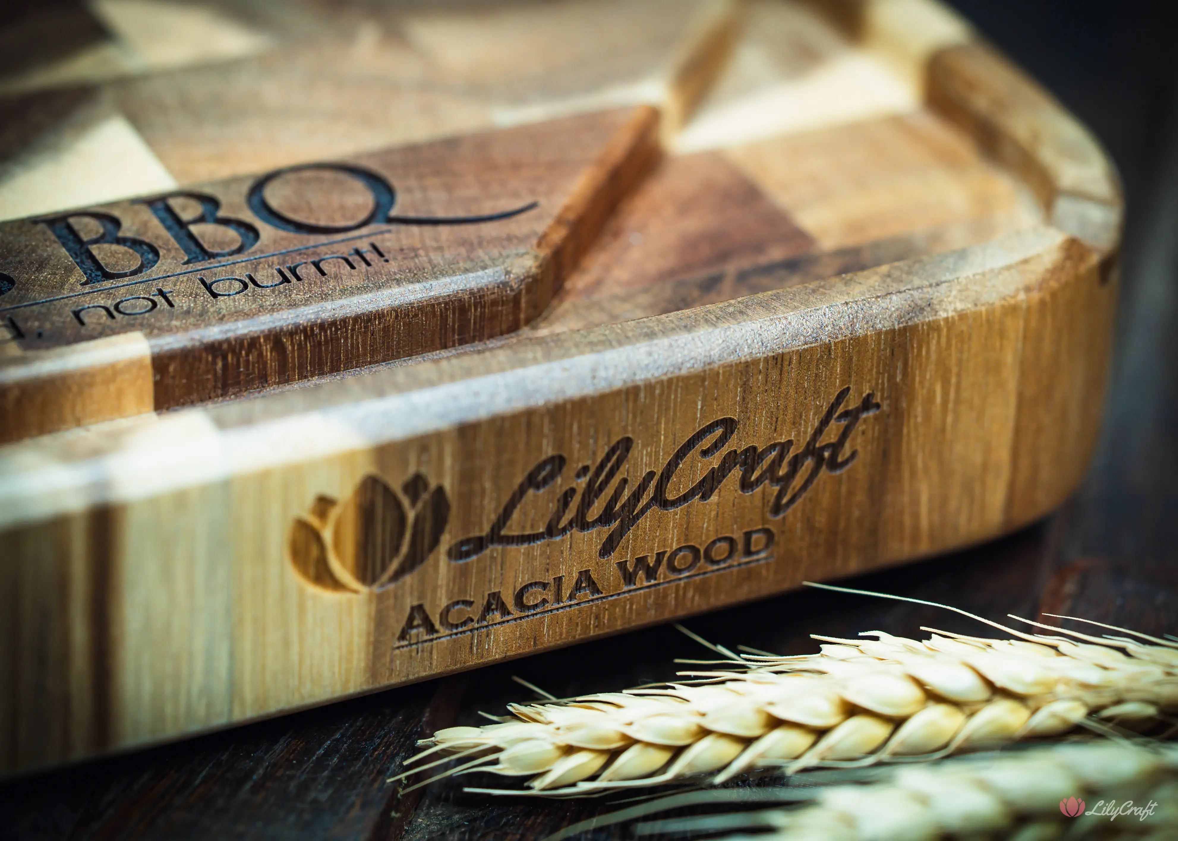 Extra wide carving board for full racks of ribs