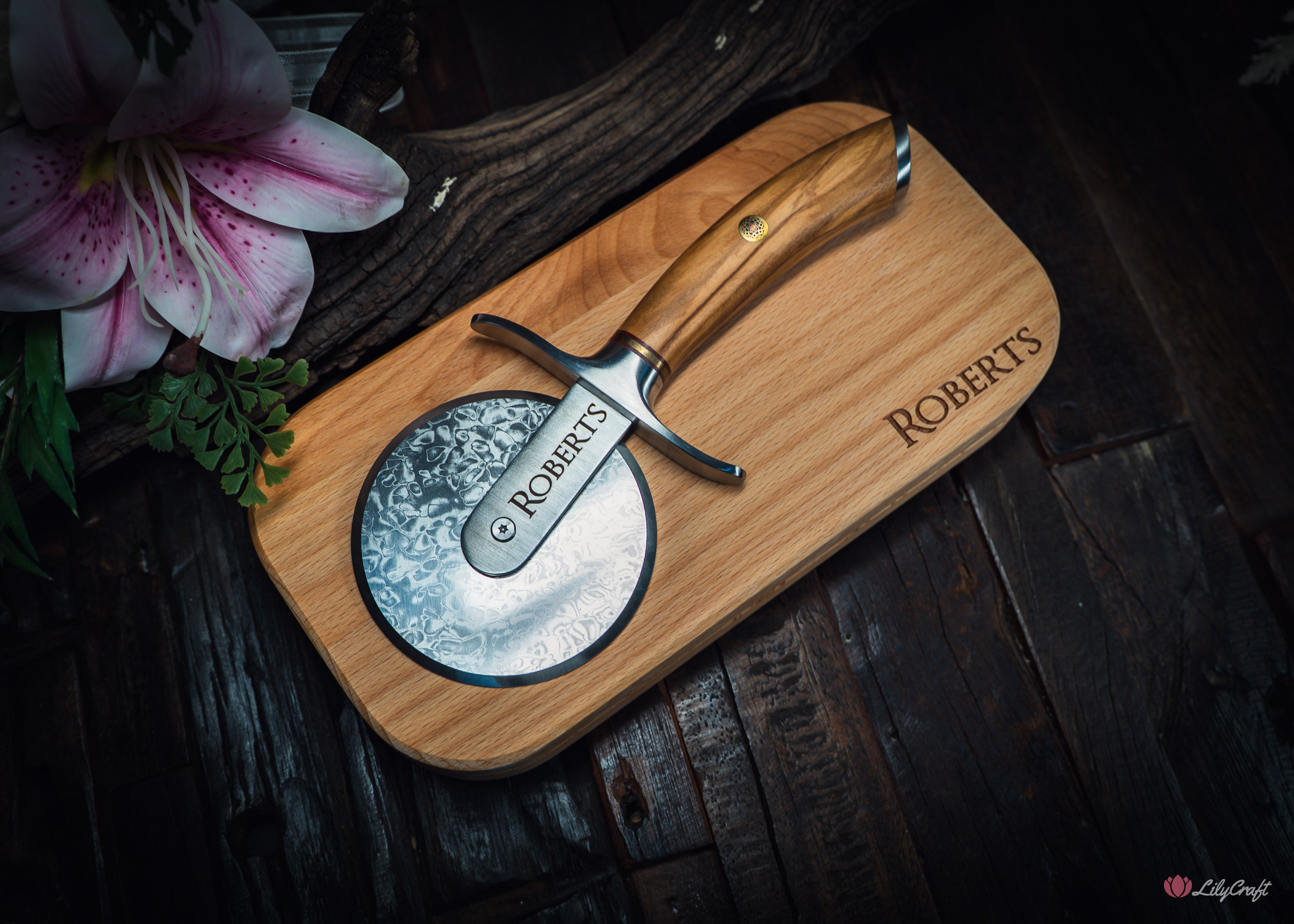 Personalised Damascus Steel Pizza Cutter