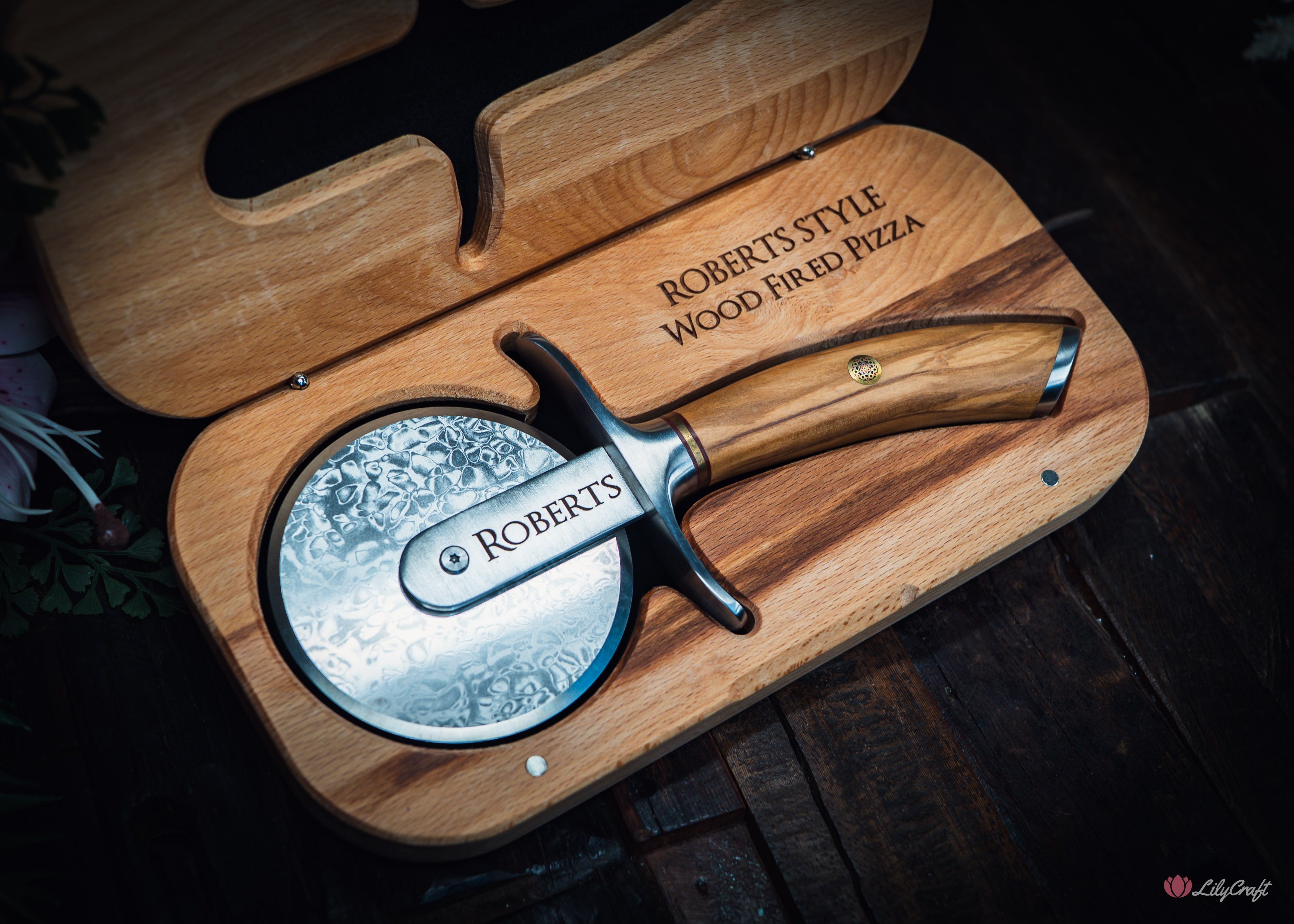 Personalised Damascus Steel Pizza Cutter