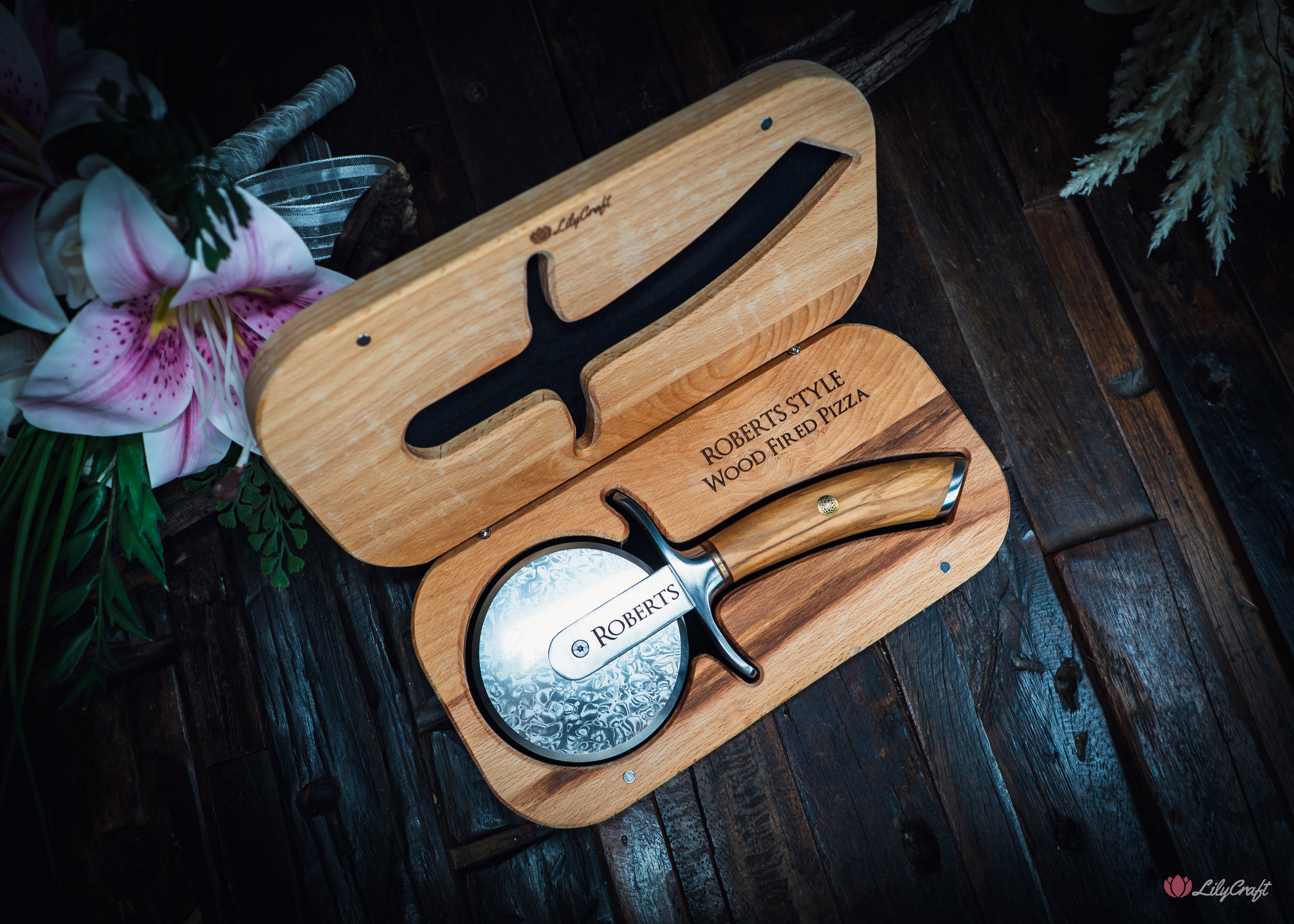 Personalised Damascus Steel Pizza Cutter