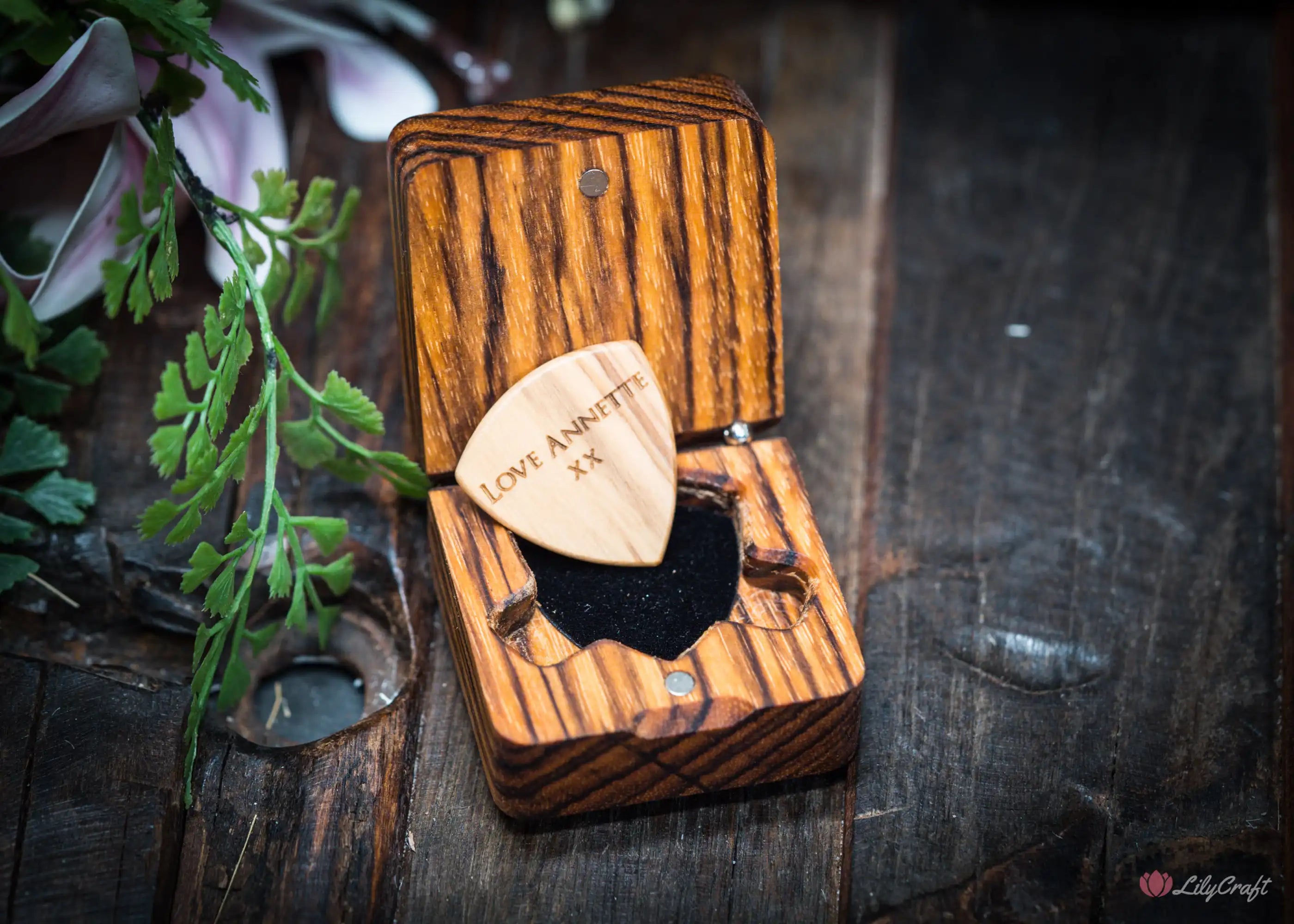 personalised gifts for musicians guitar pick engraved