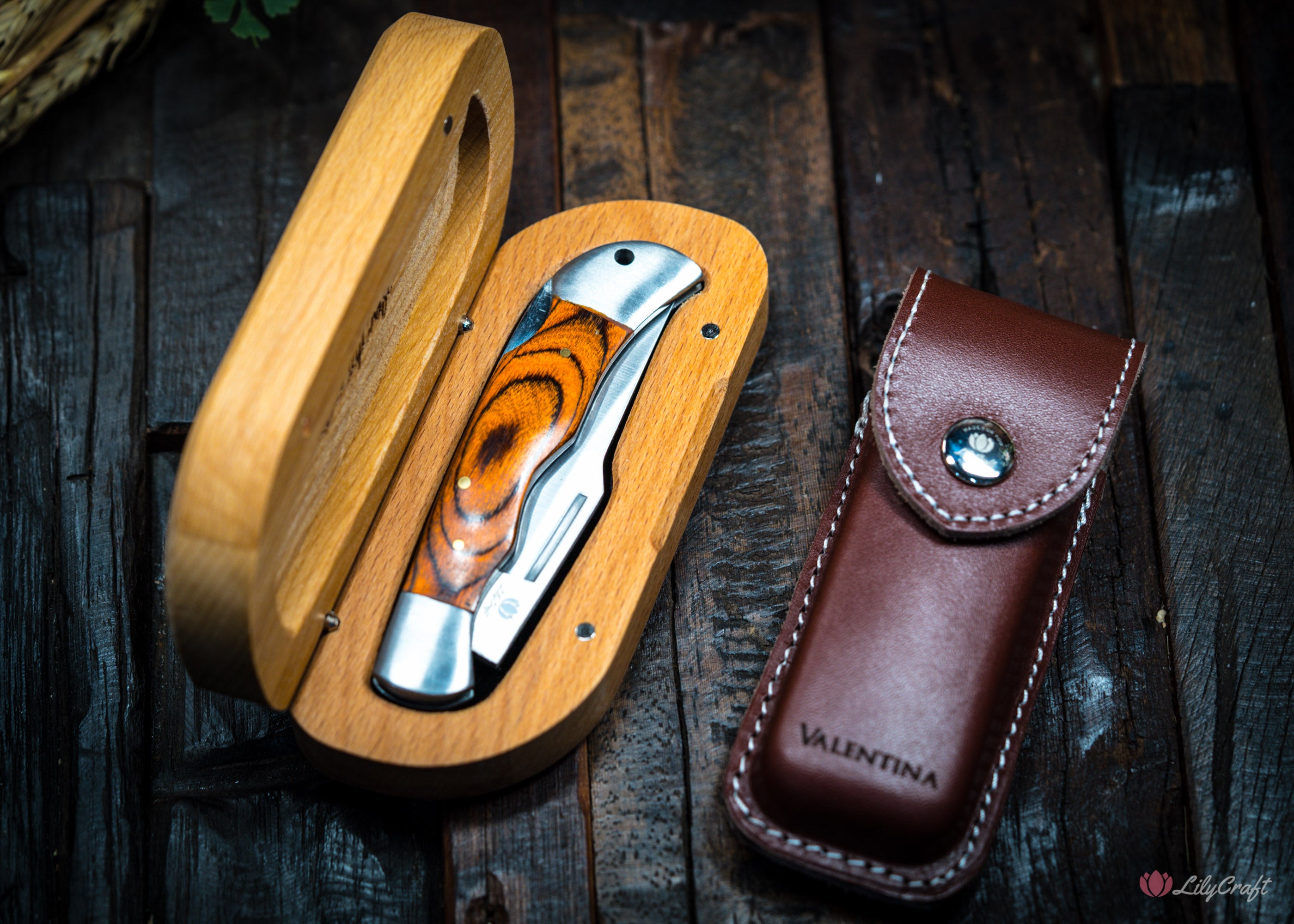 pocket knife gift set with pouch