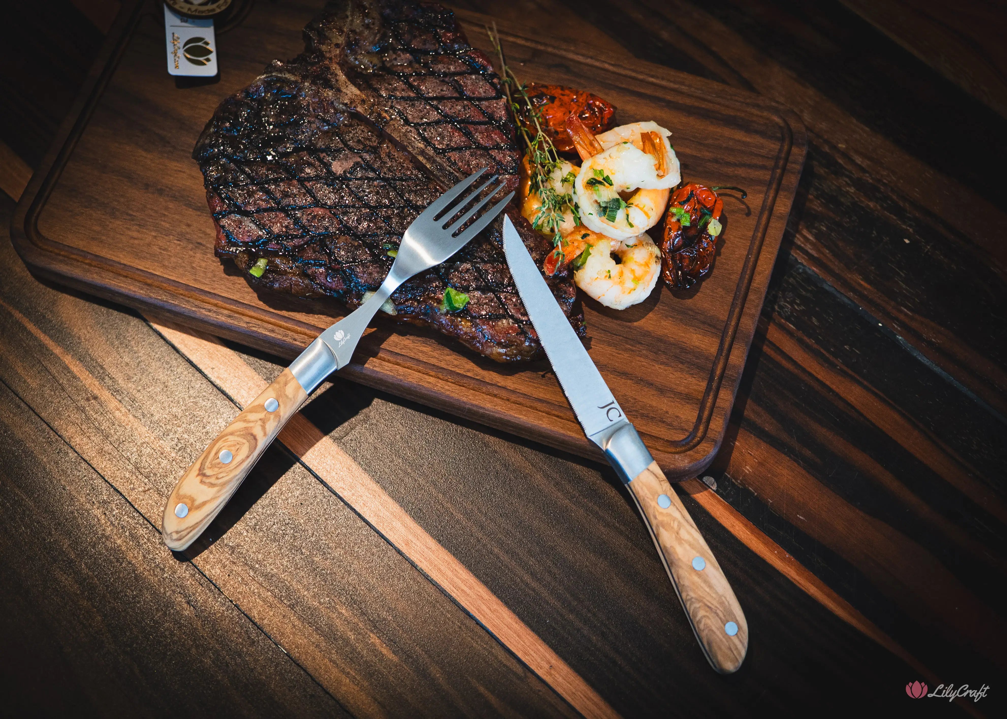 steak knife gift for him with fork