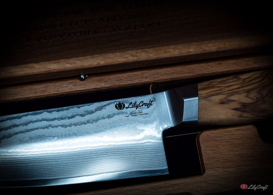 Premium cooking knife for everyday kitchen use