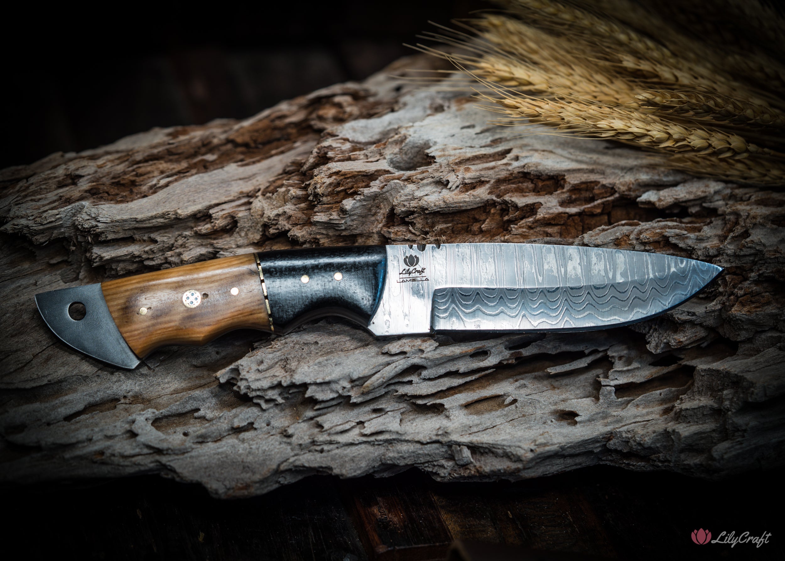 engraved hunting knife