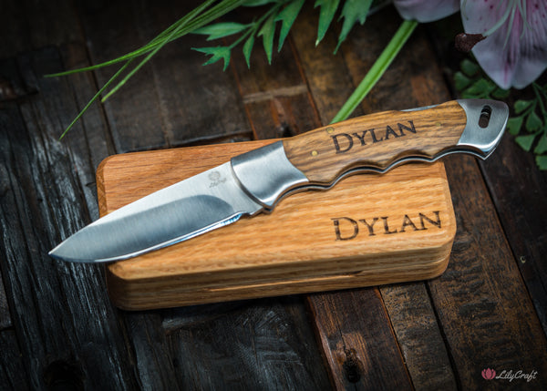 Personalised folding knife with wooden gift box 