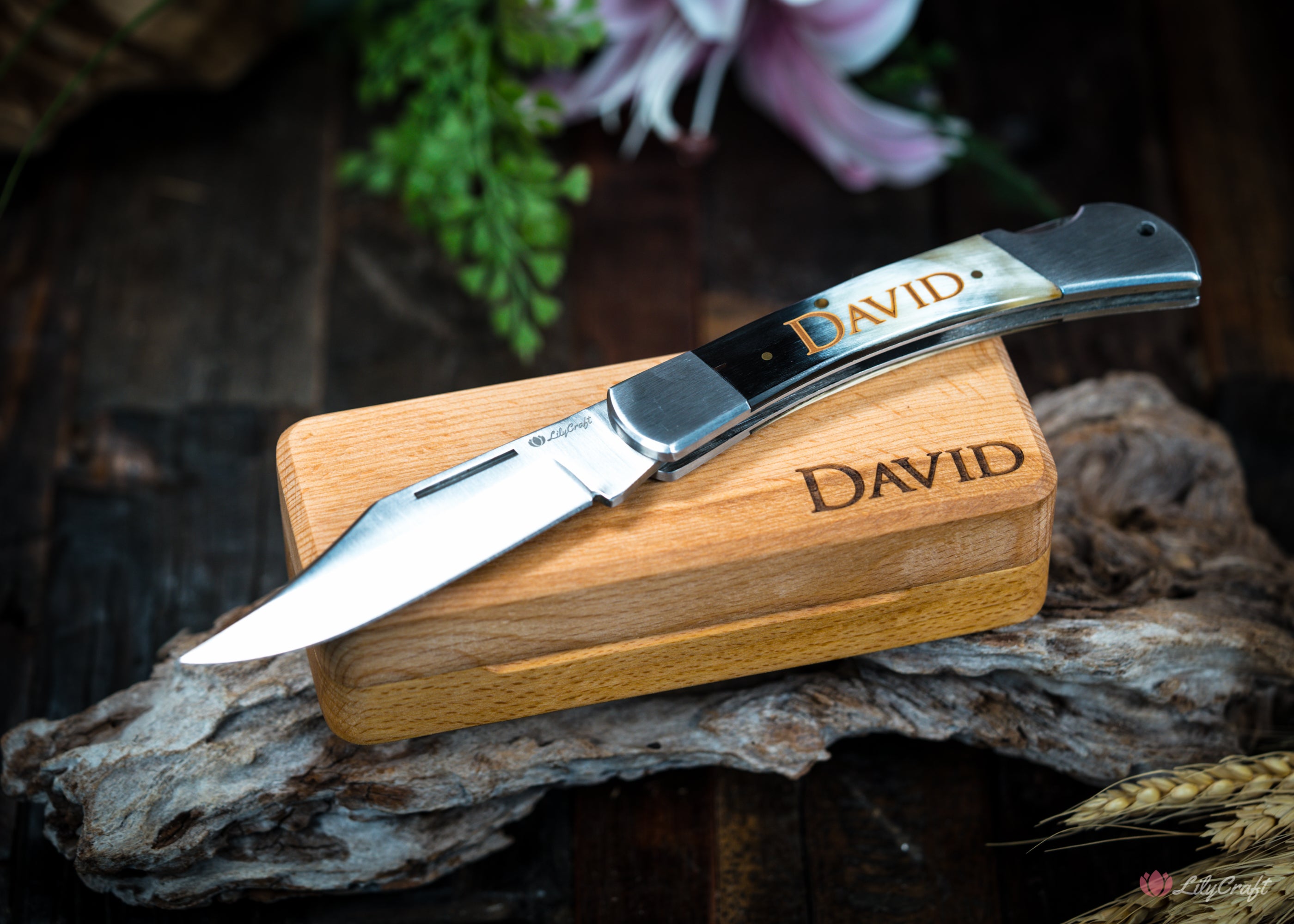 large folding pocket knife