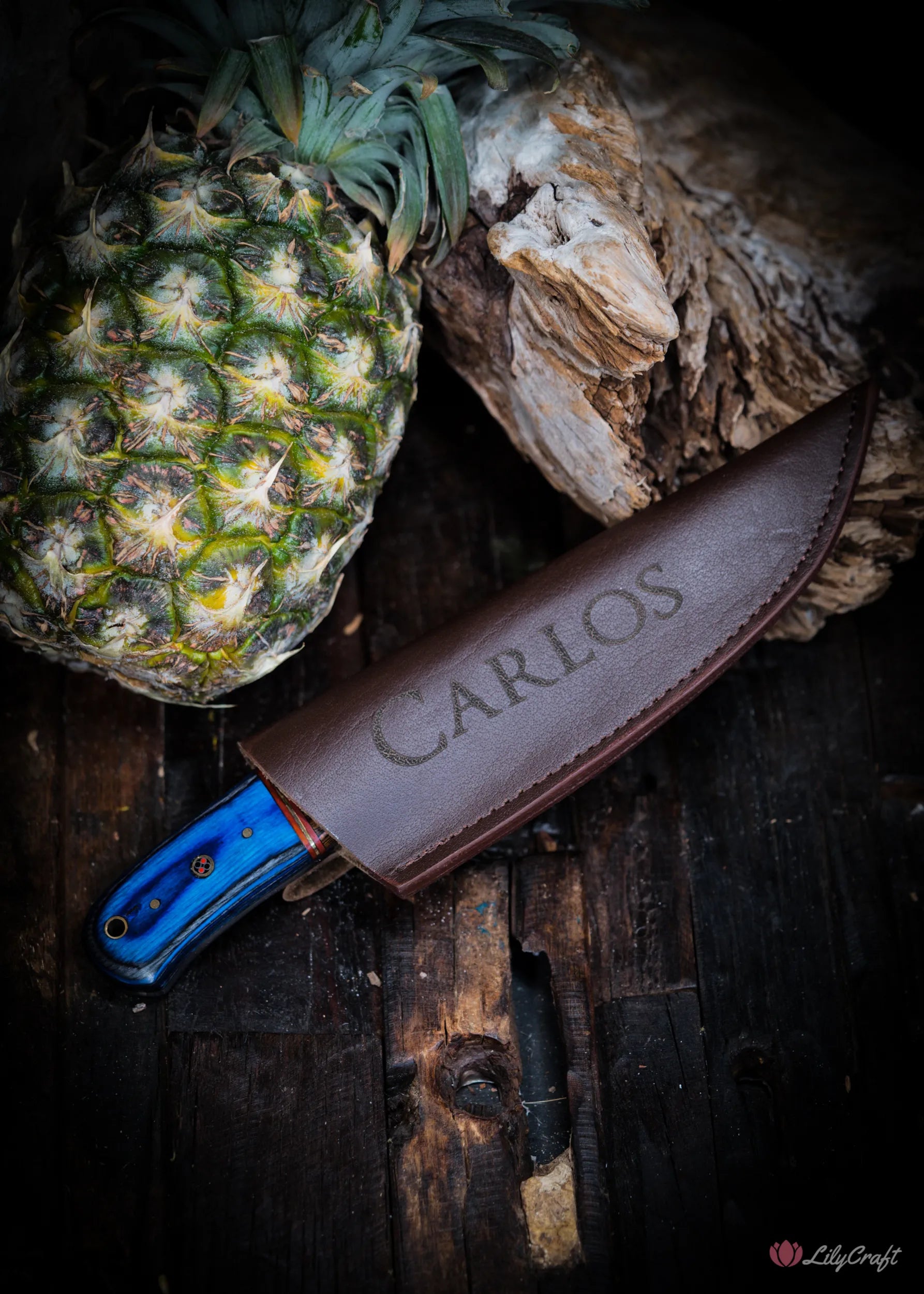 personalised hunting knife with leather sheath