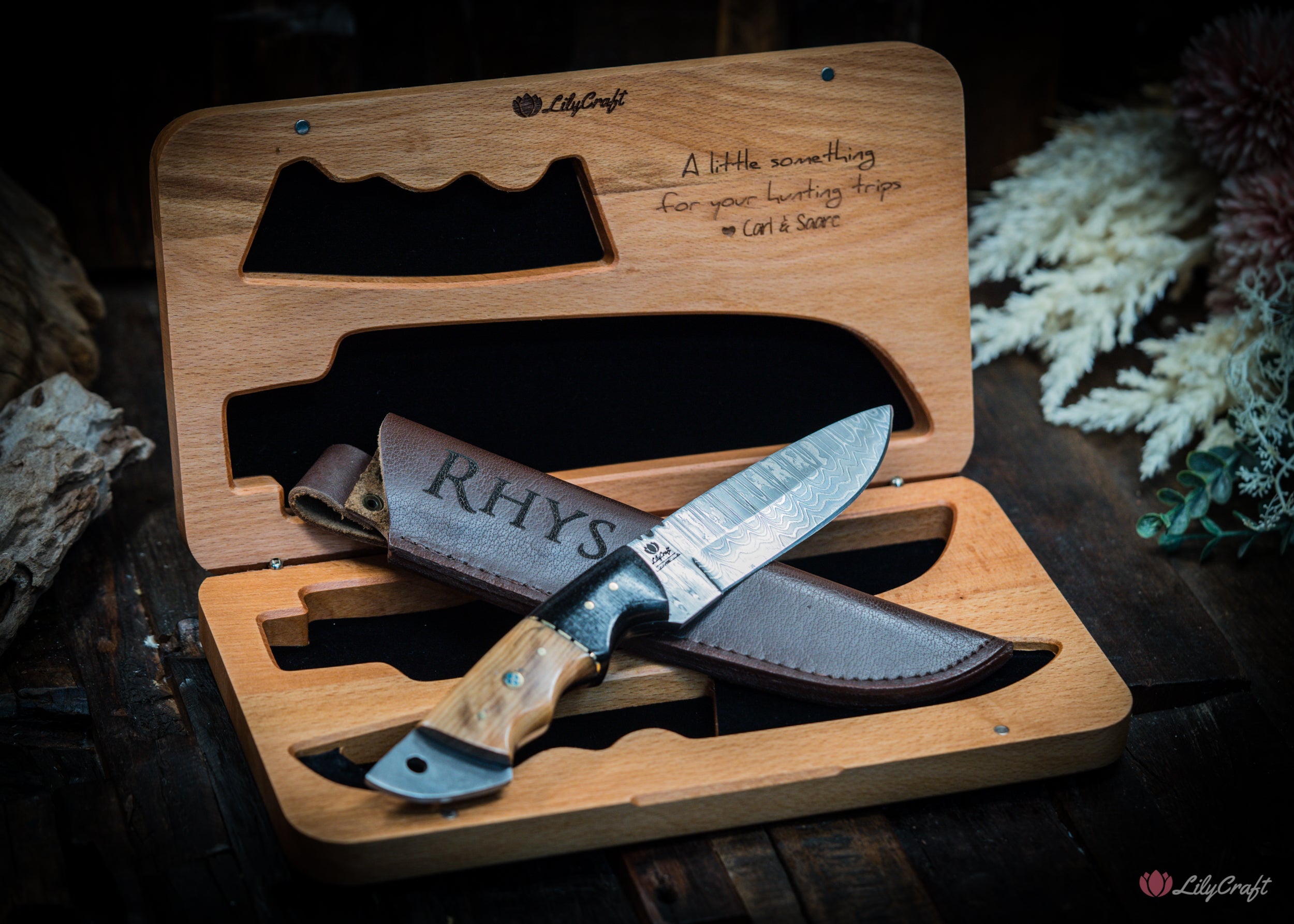 personalised hunting knife with wooden gift box and leather sheath