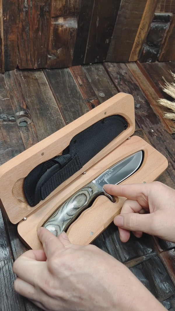 Hunting Knife - Full Tang Hunting Knife with Sheath