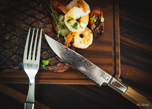 Damascus Steak Knife and Fork Set – Olive Wood
