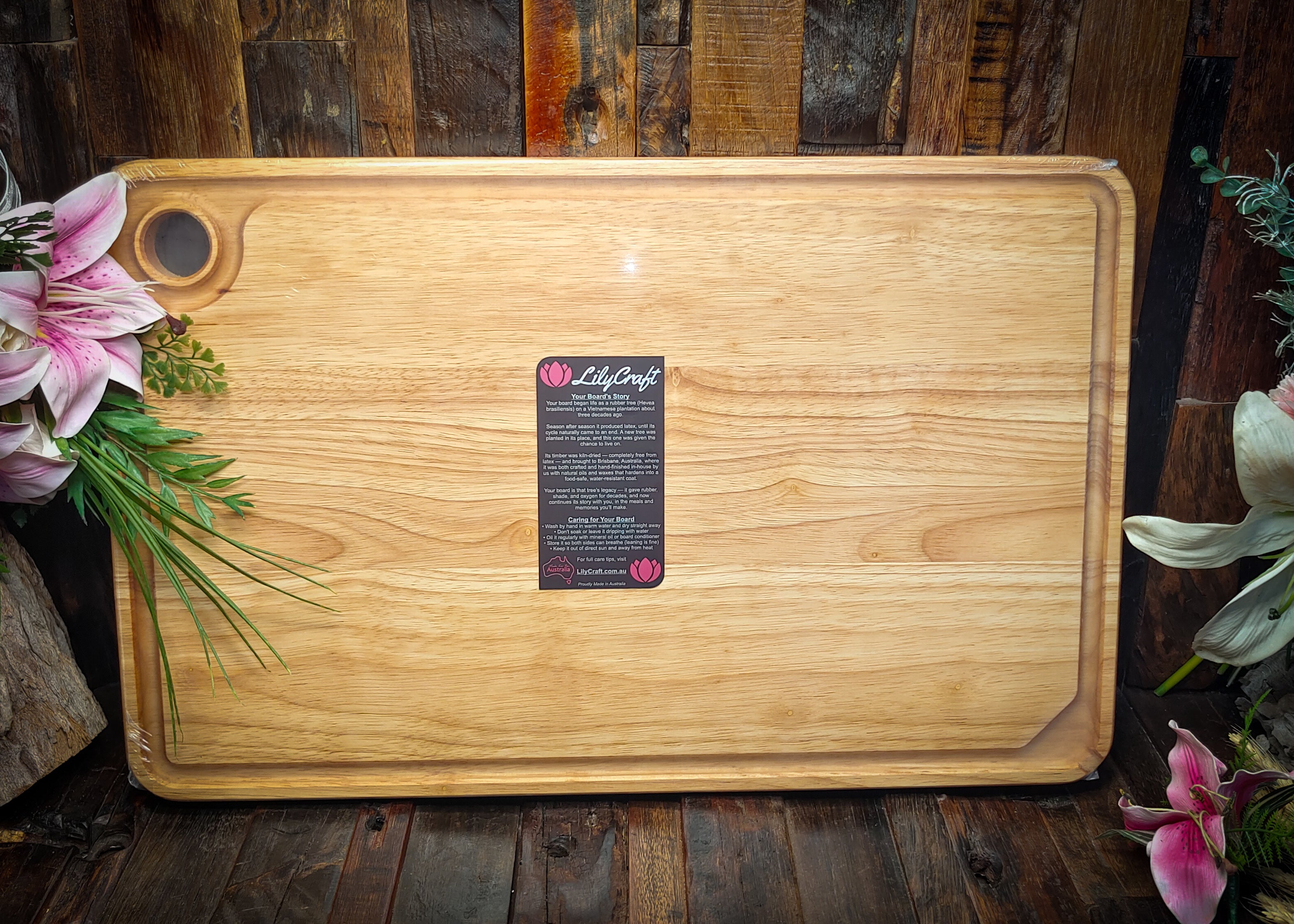 Large Personalised Carving Board with Juice Groove – Custom Engraved Meat & BBQ Gift