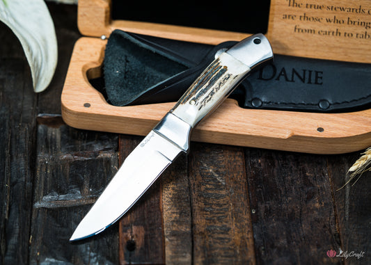 personalised full tang hunting knife with engraved leather pouch