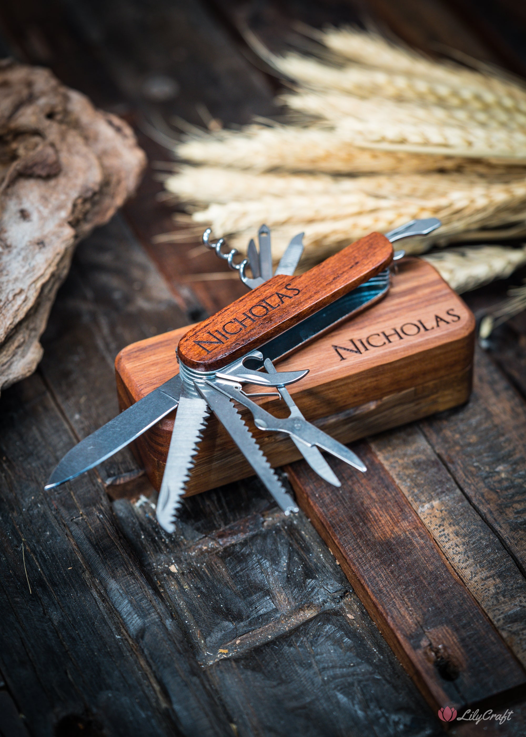 pocket knife for groomsmen