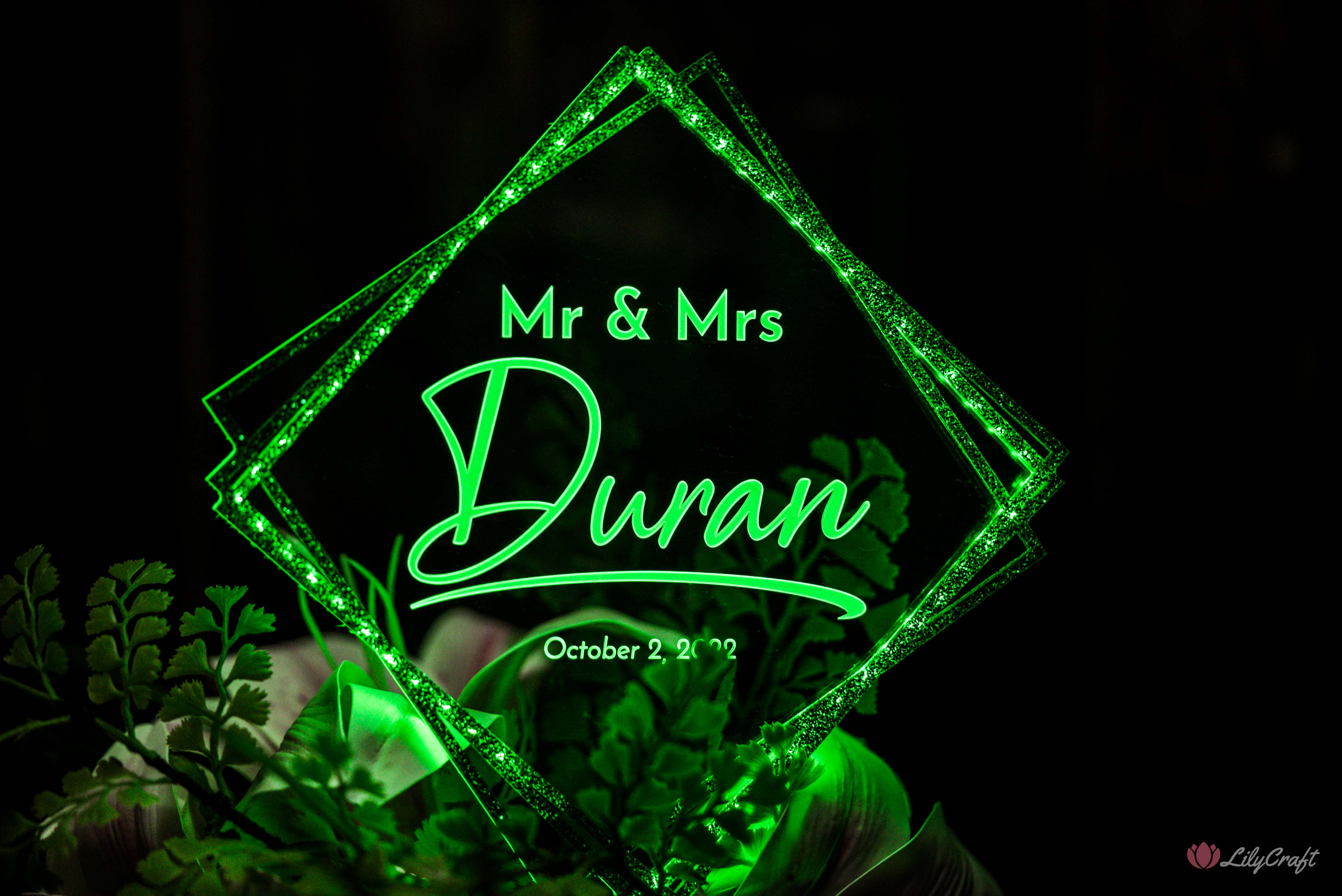 Illuminated Wedding Cake topper - Add a Sparkle to Your Special Day