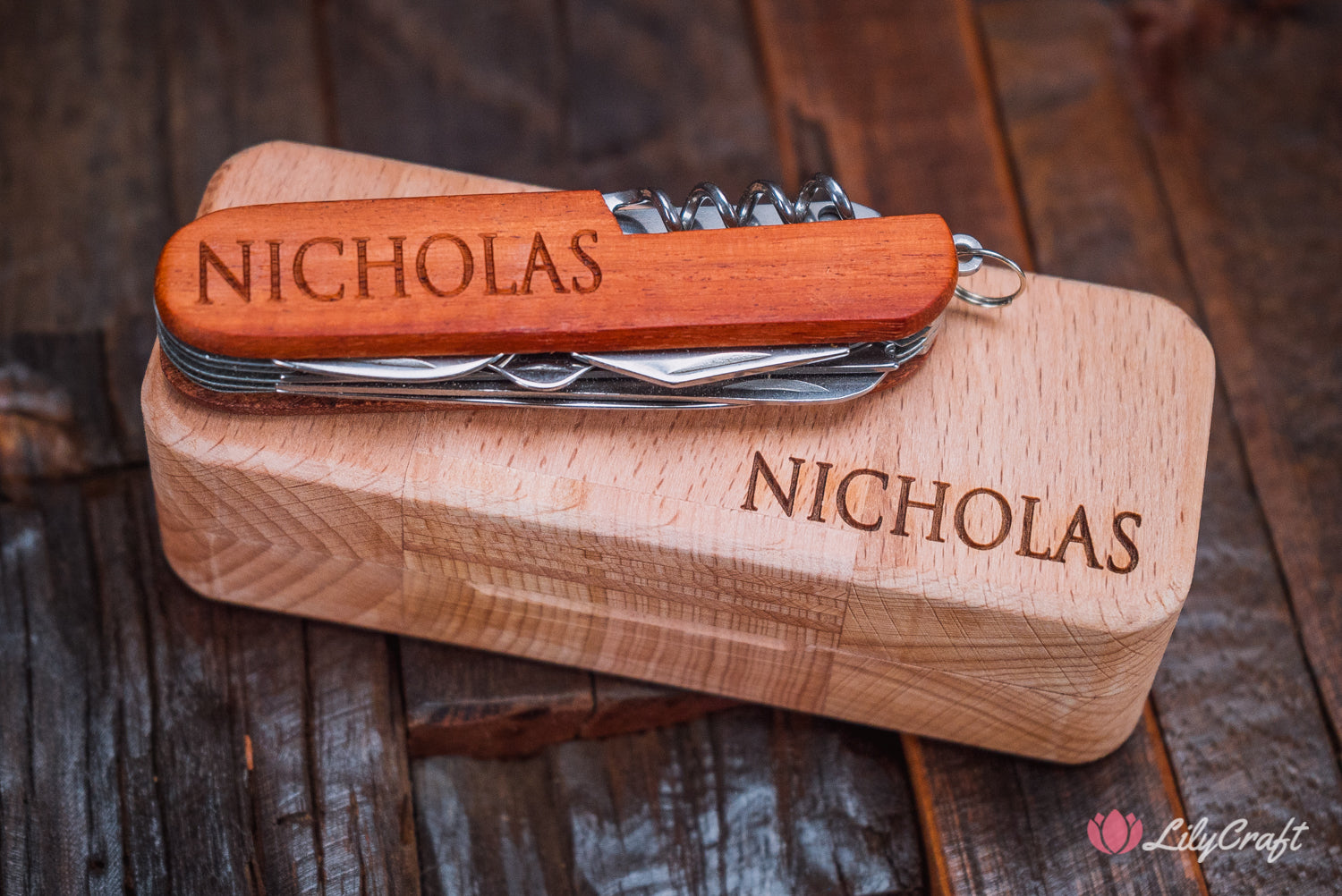 Personalized swiss army discount knife