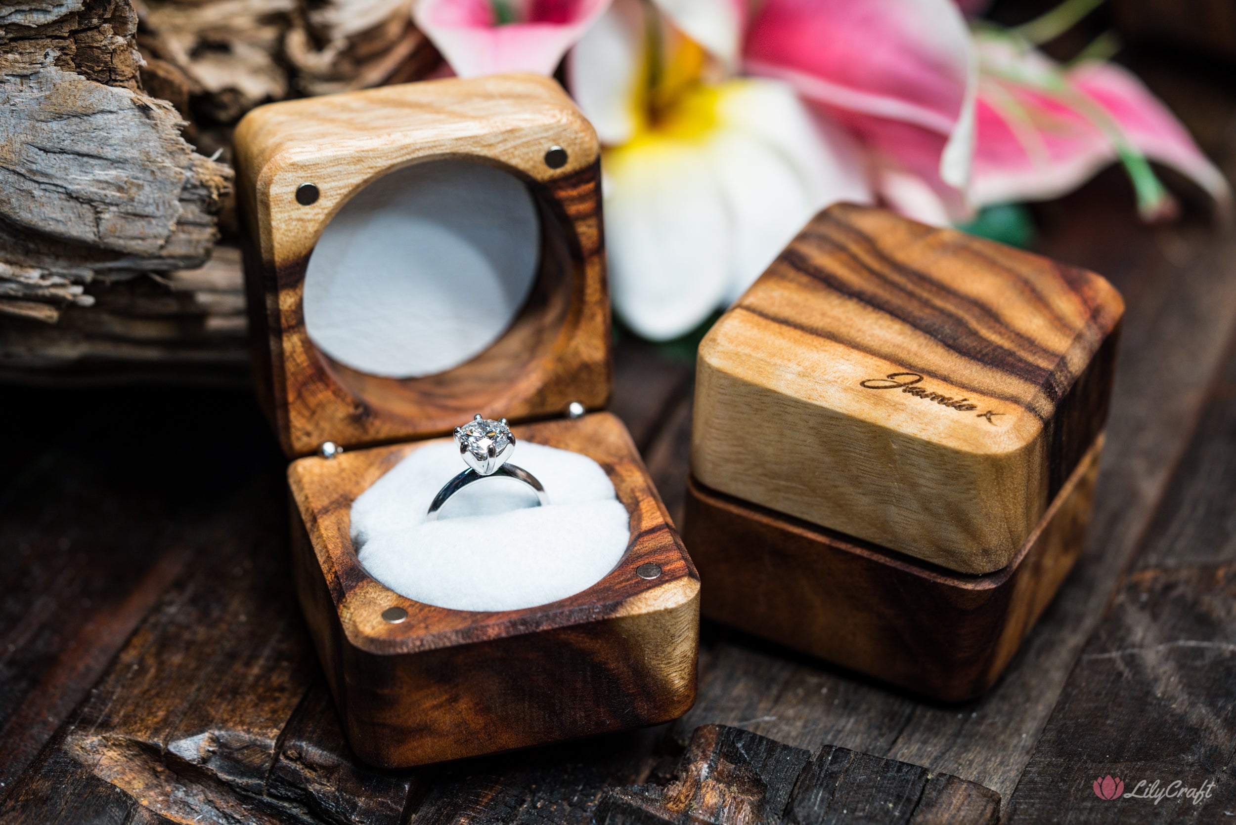 Sustainable wood ring box