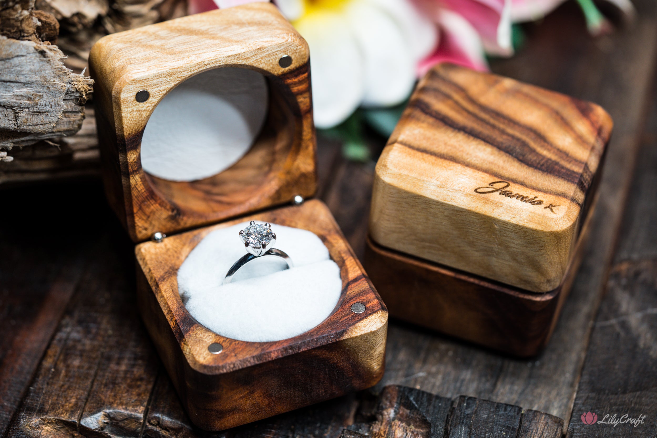 Handmade camphor wood ring box