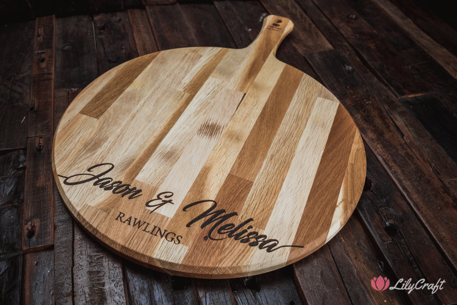 engraved oak cheese board pizza board personalised cutting board