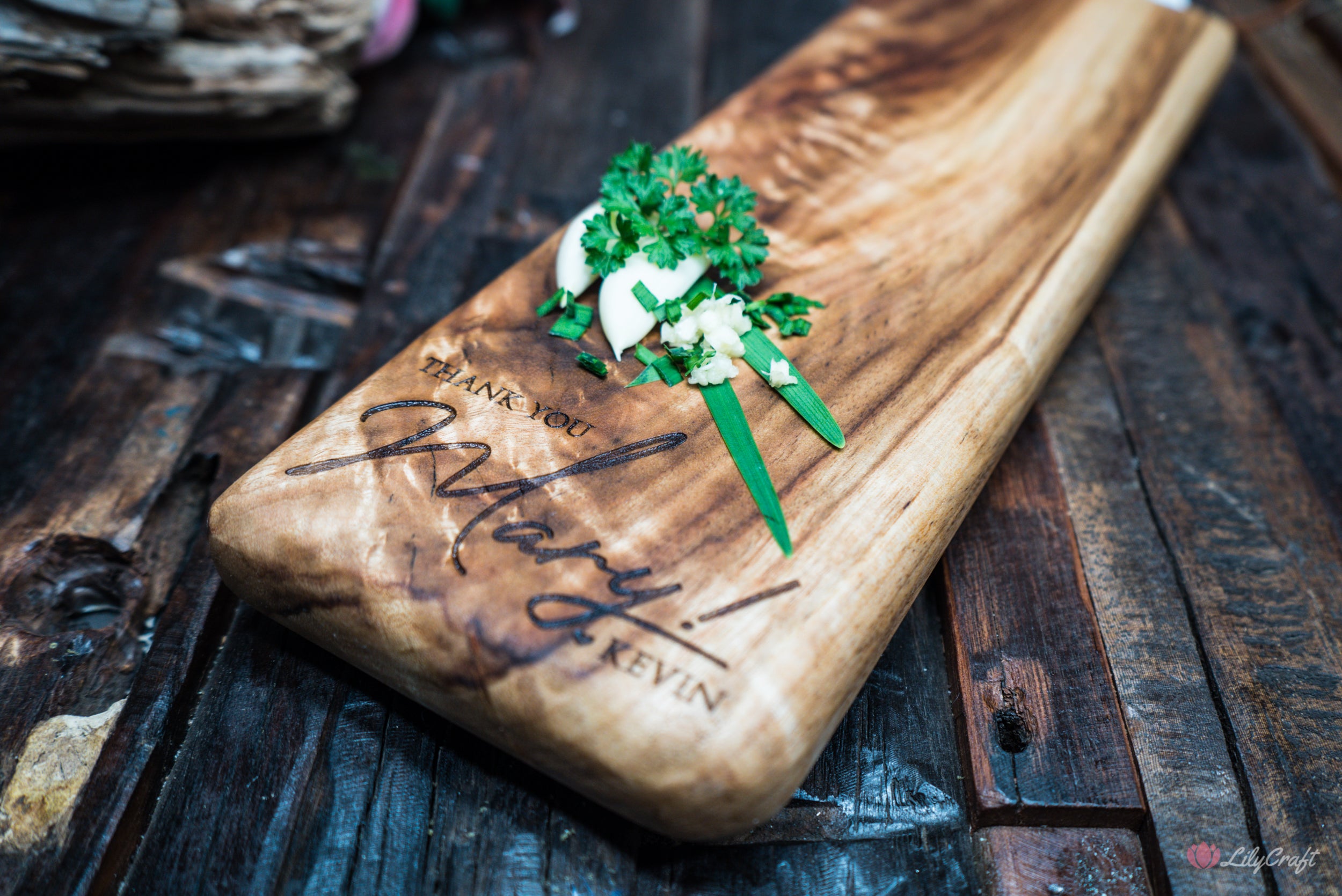 bread cutting board