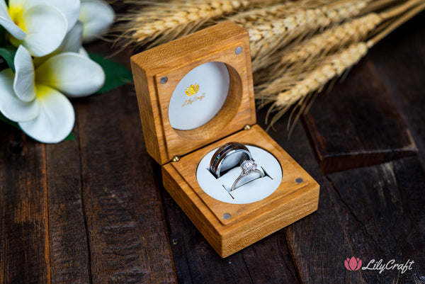 beautiful double wedding ring boxes